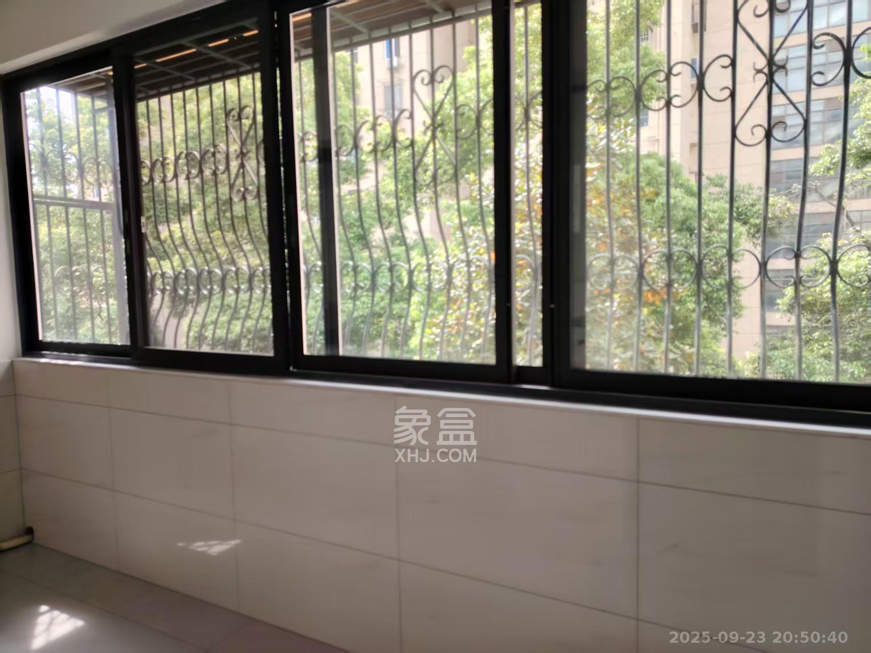 省政府五所 3室1厅1卫 3200.0元/月 省政府五所 3室1厅1卫 3200.0元/月室内图