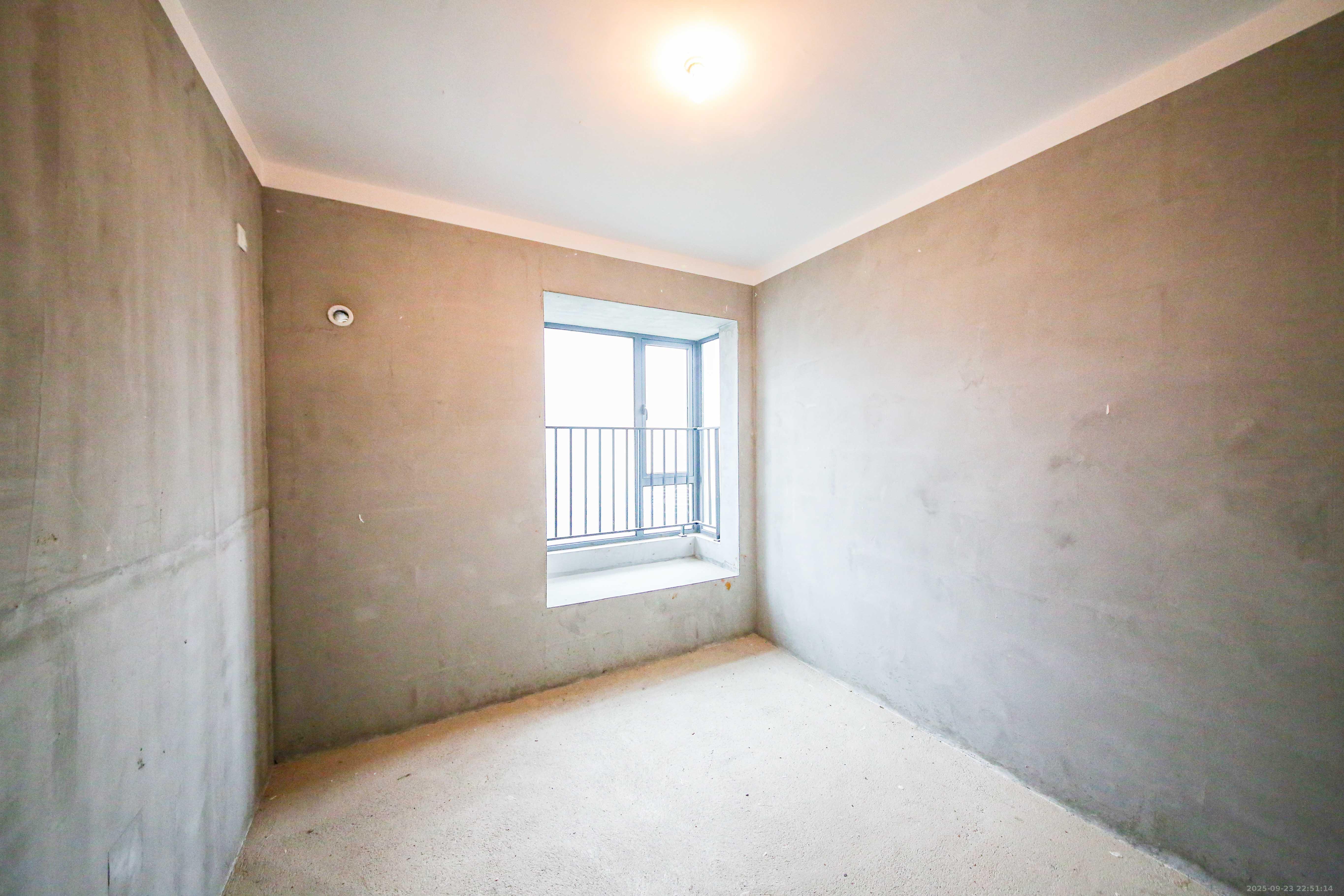 中建钰和城  4室2厅2卫    160.0万卧室