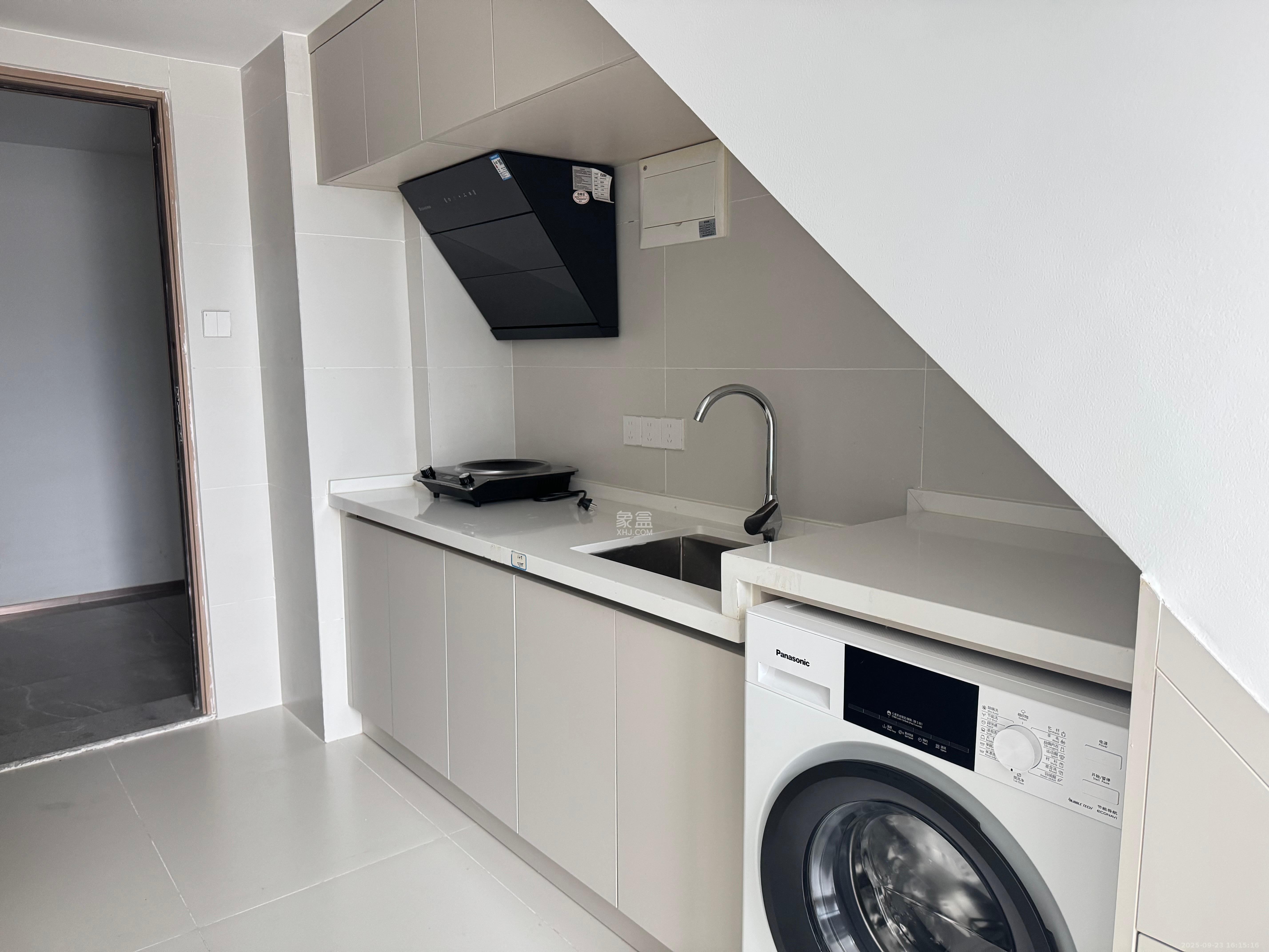 珠江花城好世界 1室0厅0卫 1800.0元/月 珠江花城好世界 1室0厅0卫 1800.0元/月室内图