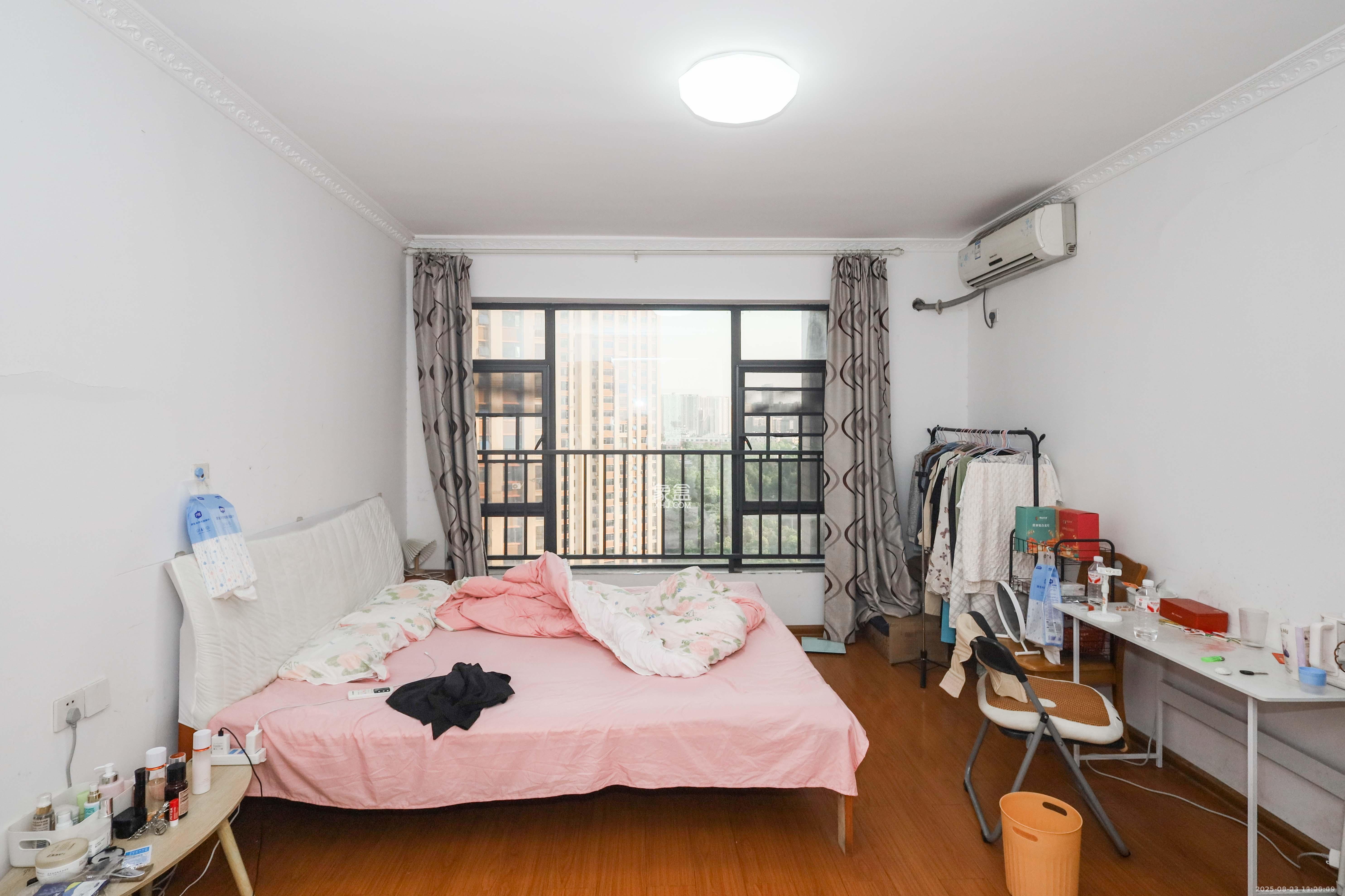 天元涉外景园C区 3室2厅1卫 3000.0元/月 天元涉外景园C区 3室2厅1卫 3000.0元/月室内图