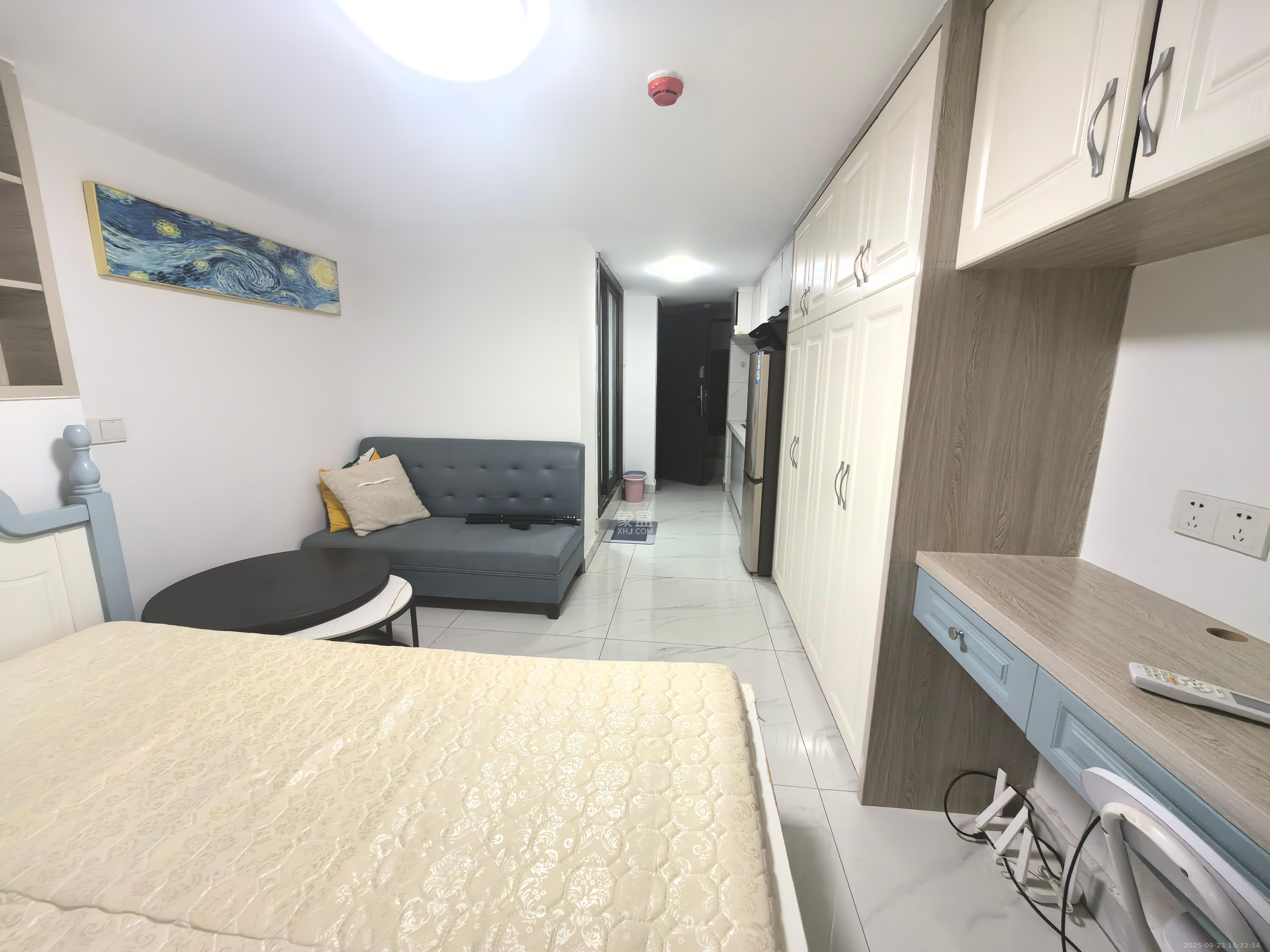 龙湖湘江星座（祺鑫星座公寓）  1室1厅1卫    1200.0元/月室内图