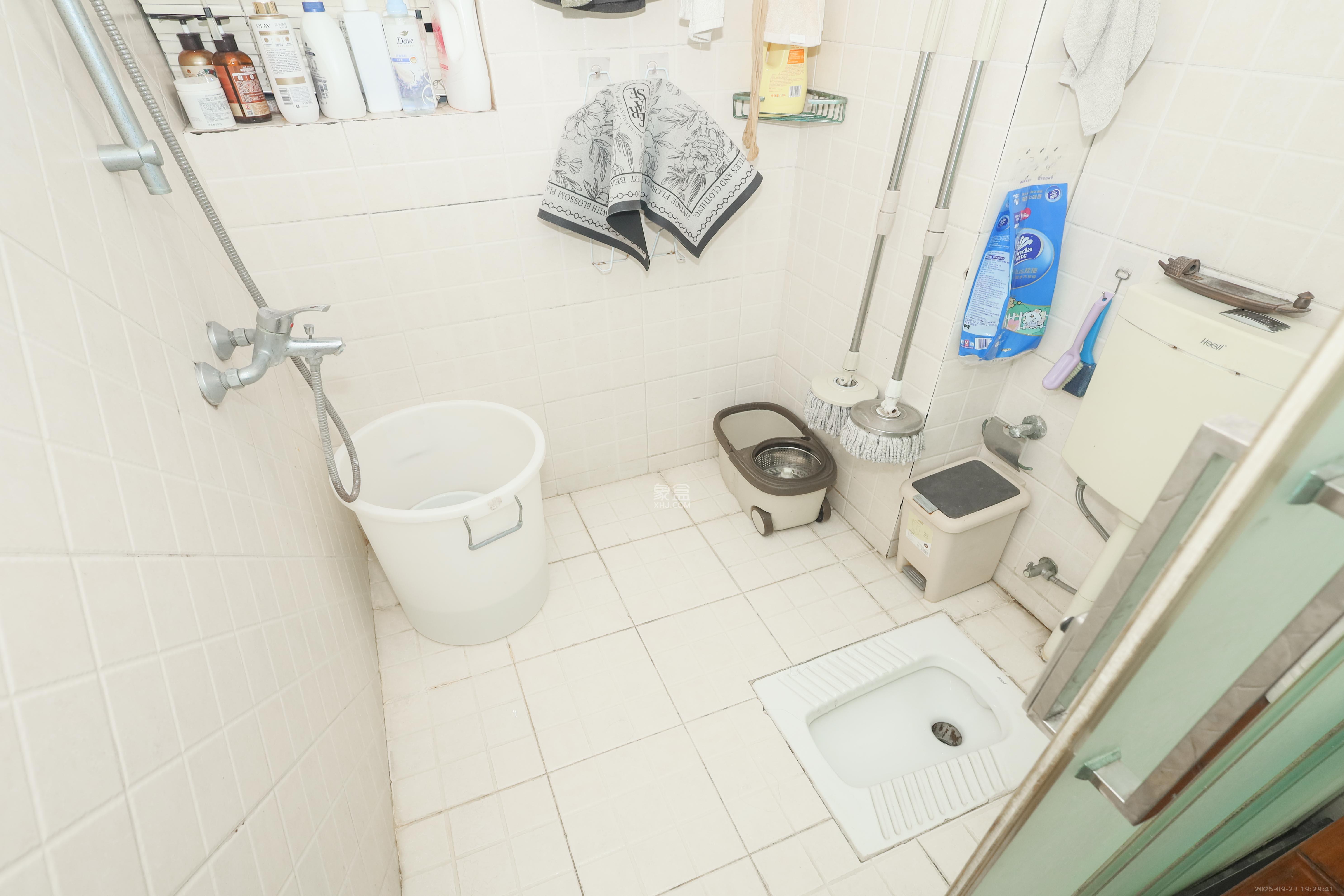 保利麓谷林语B区 3室2厅2卫 105.0万 保利麓谷林语B区 3室2厅2卫 105.0万卫生间