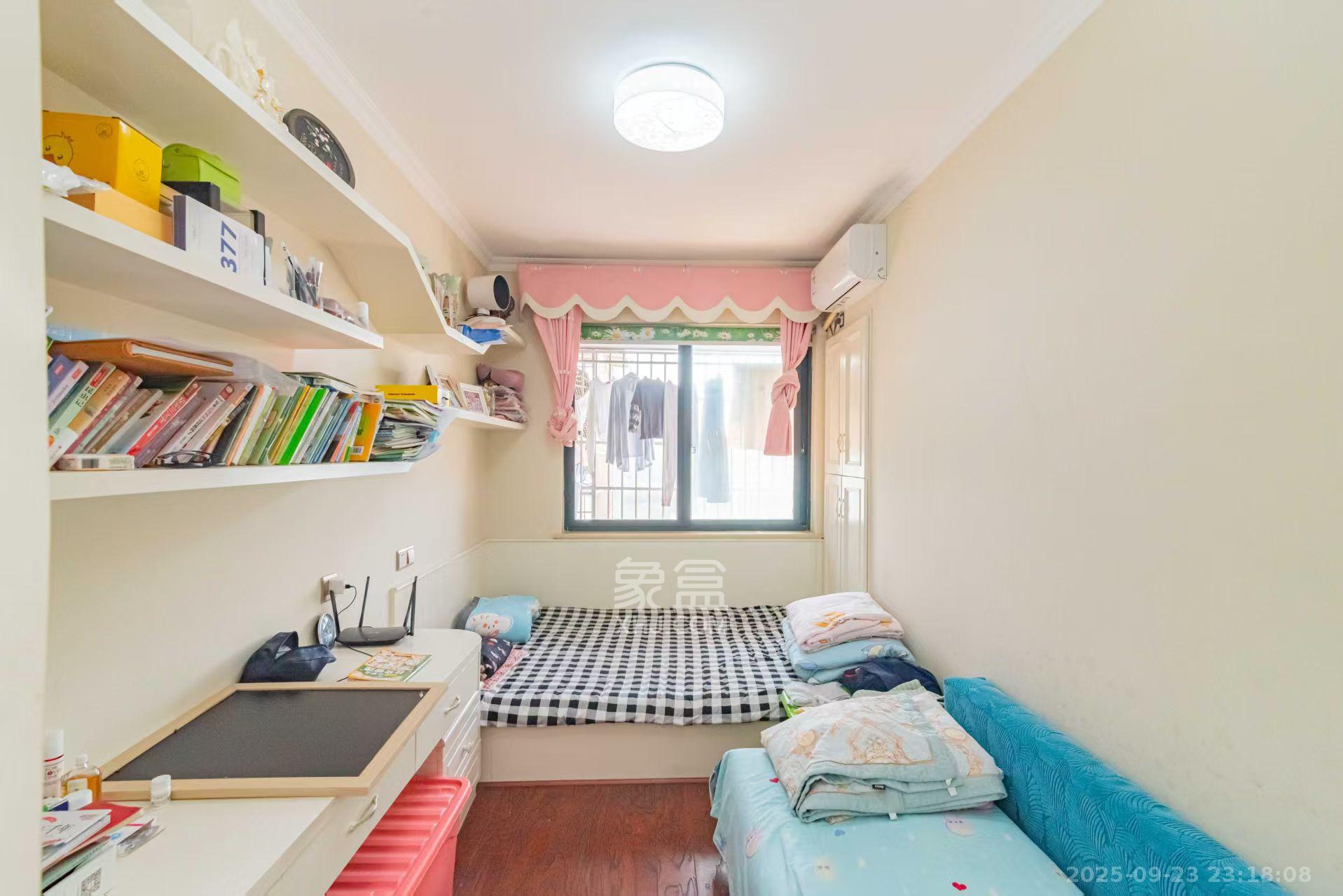 庄园心伽泊  3室2厅2卫    2800.0元/月室内图