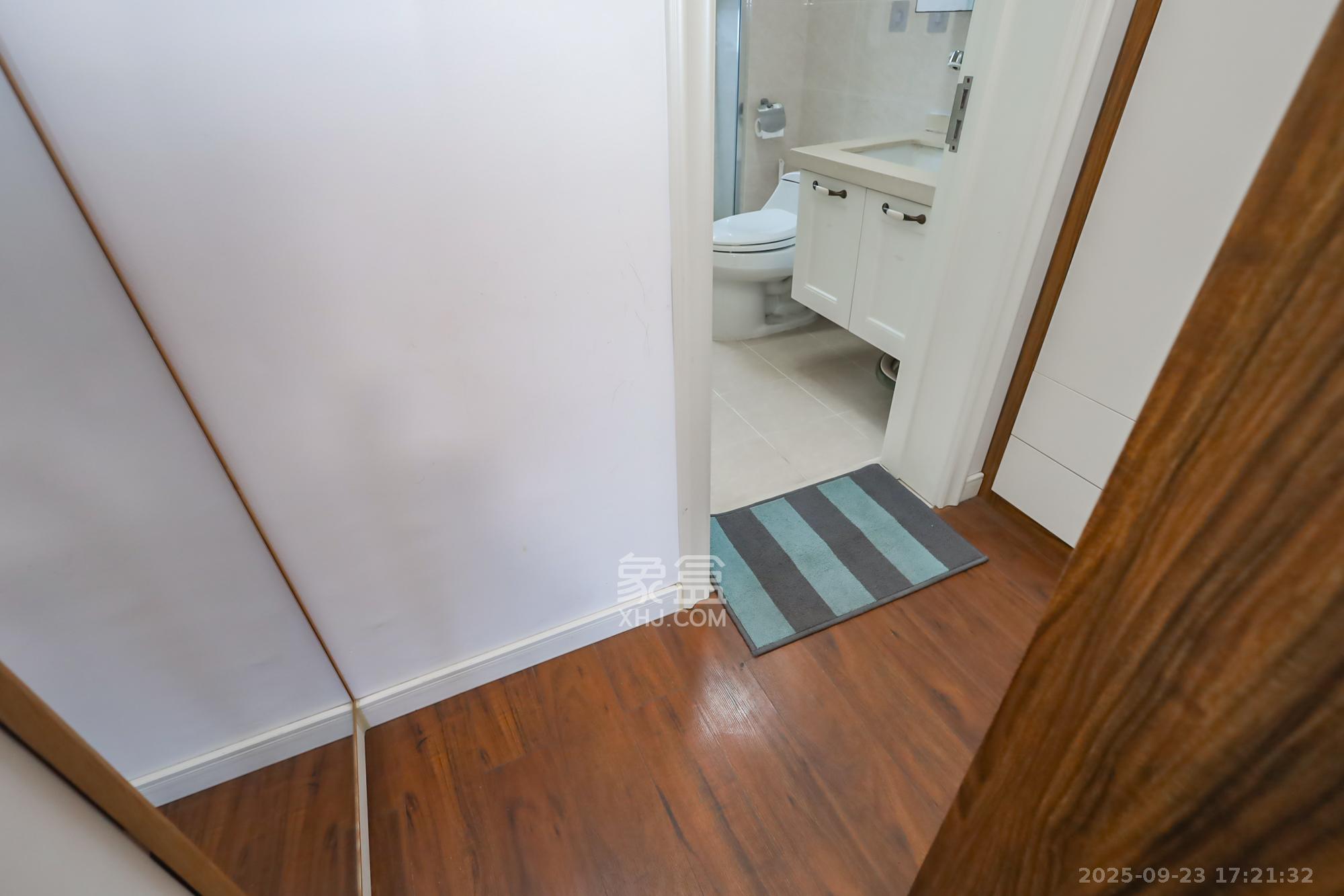 万科里金域国际  4室2厅2卫    238.0万其他