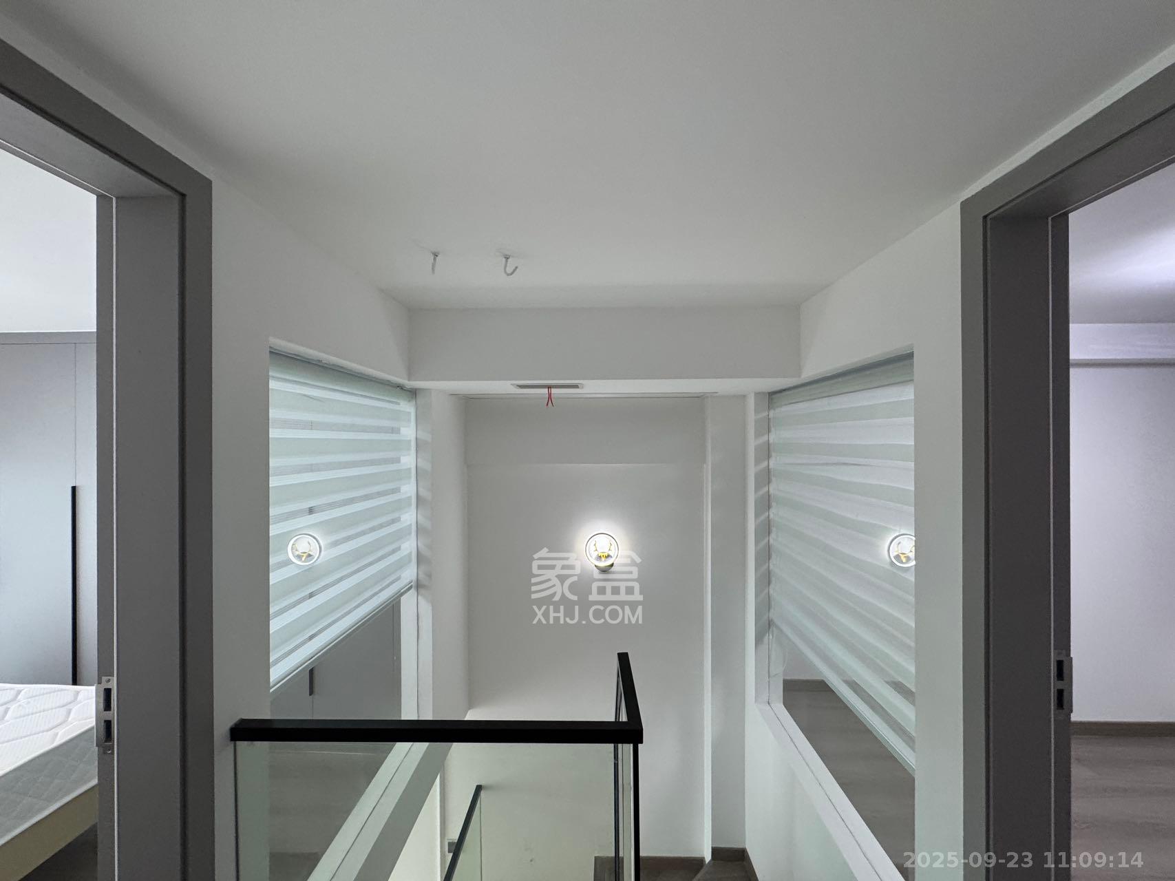 卓越中寰 2室1厅1卫 2300.0元/月 卓越中寰 2室1厅1卫 2300.0元/月室内图