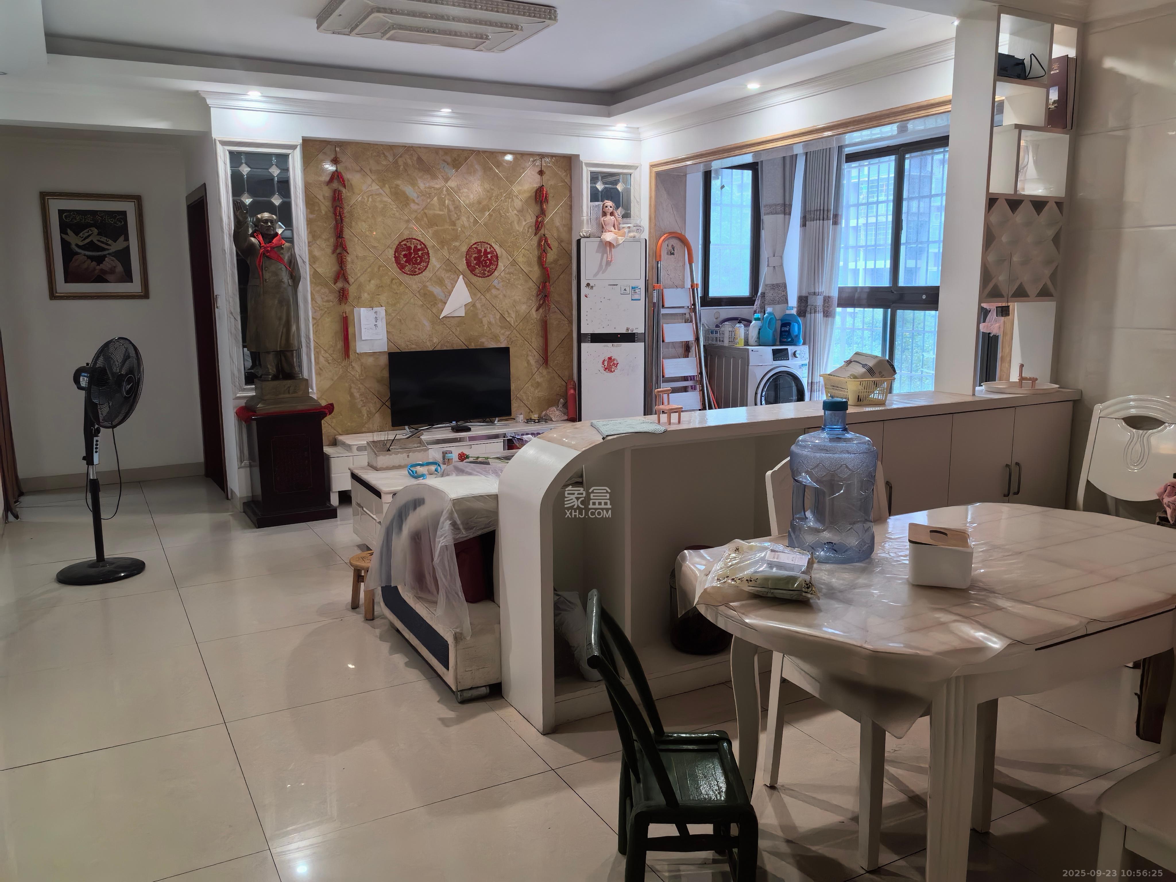 湘江花园 3室2厅1卫 1500.0元/月 湘江花园 3室2厅1卫 1500.0元/月室内图