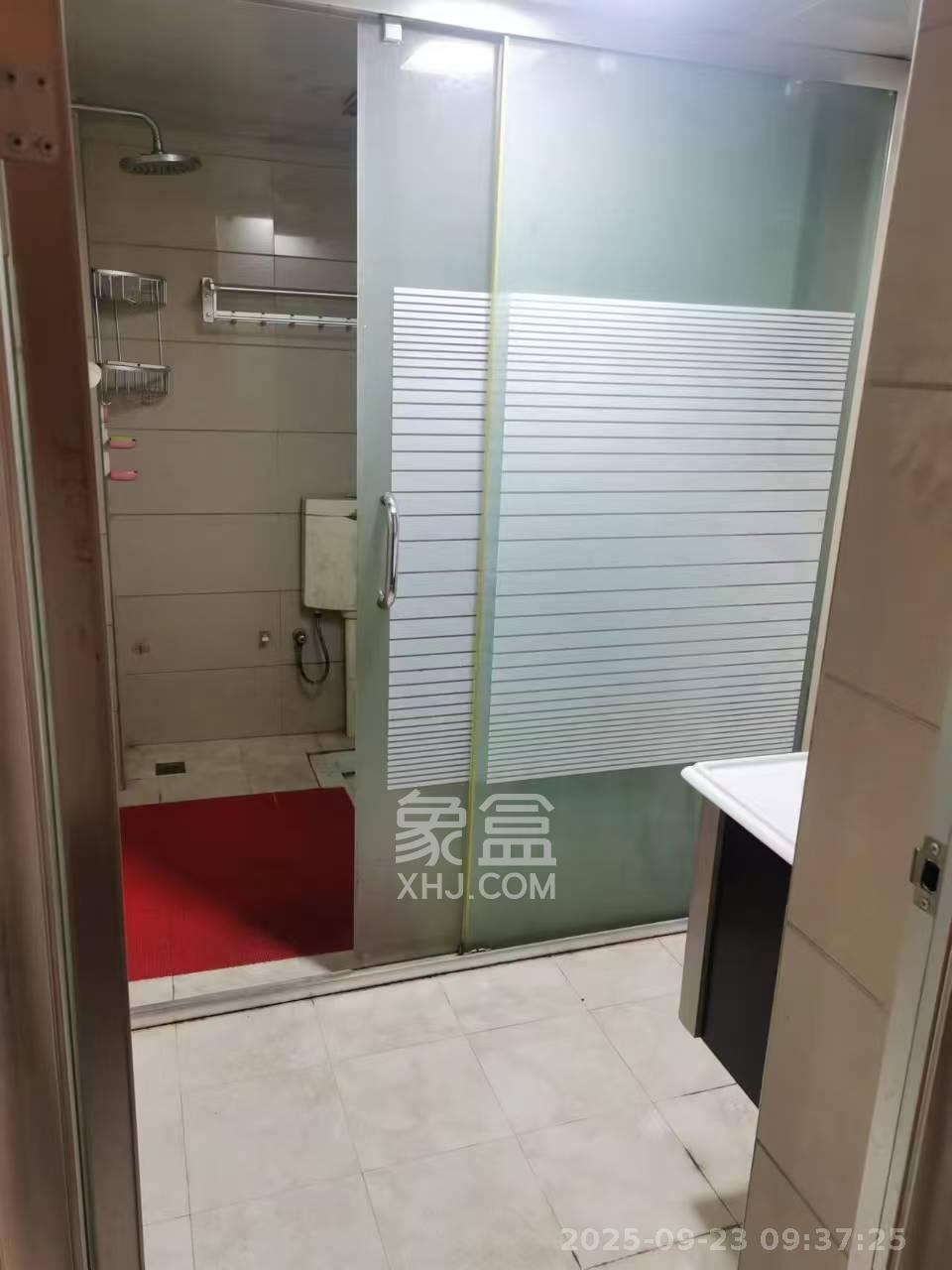 晶都公馆  3室2厅2卫   1300.00元/月室内图