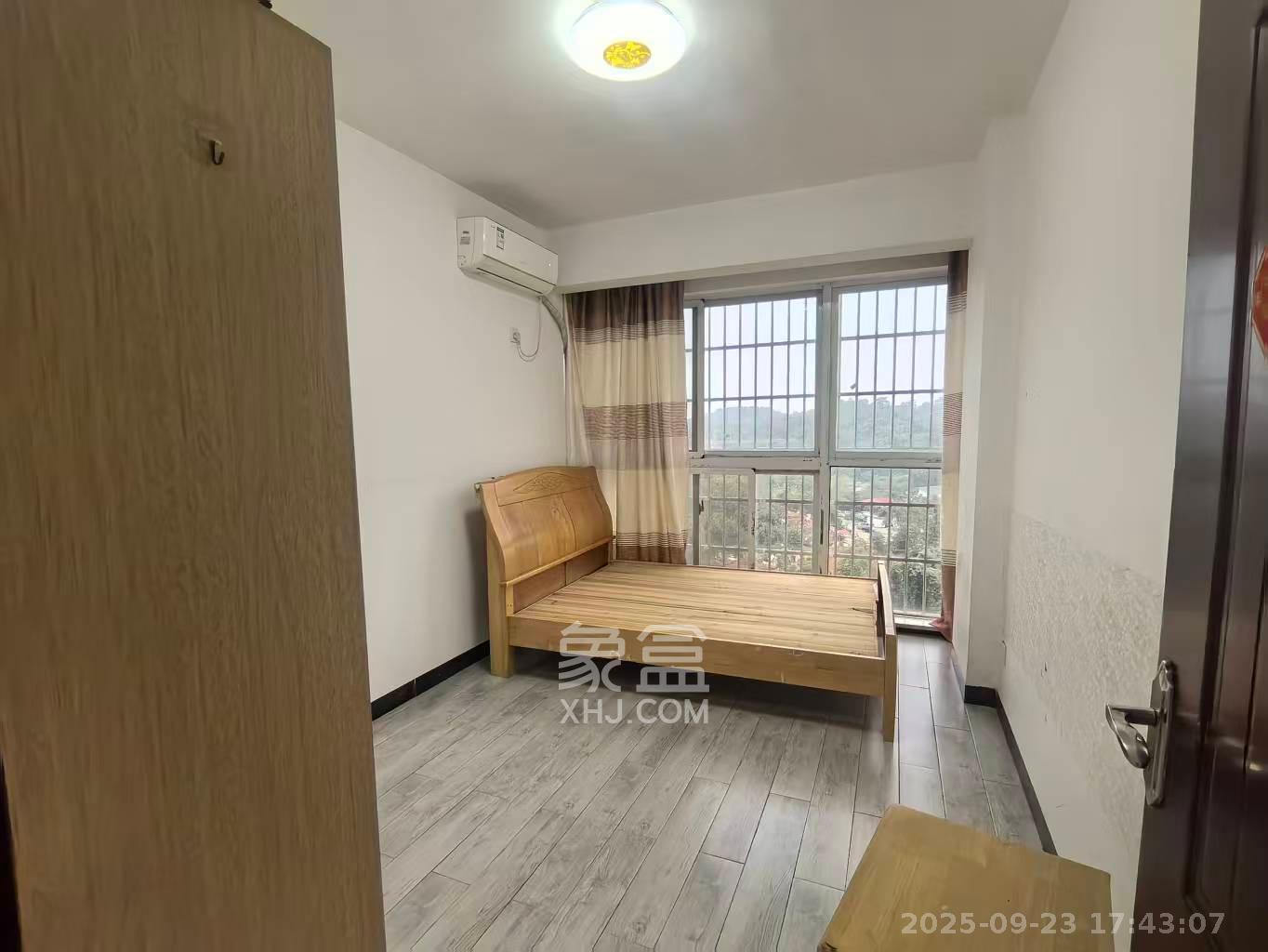 凯富漫城 3室2厅2卫 1400.0元/月 凯富漫城 3室2厅2卫 1400.0元/月室内图