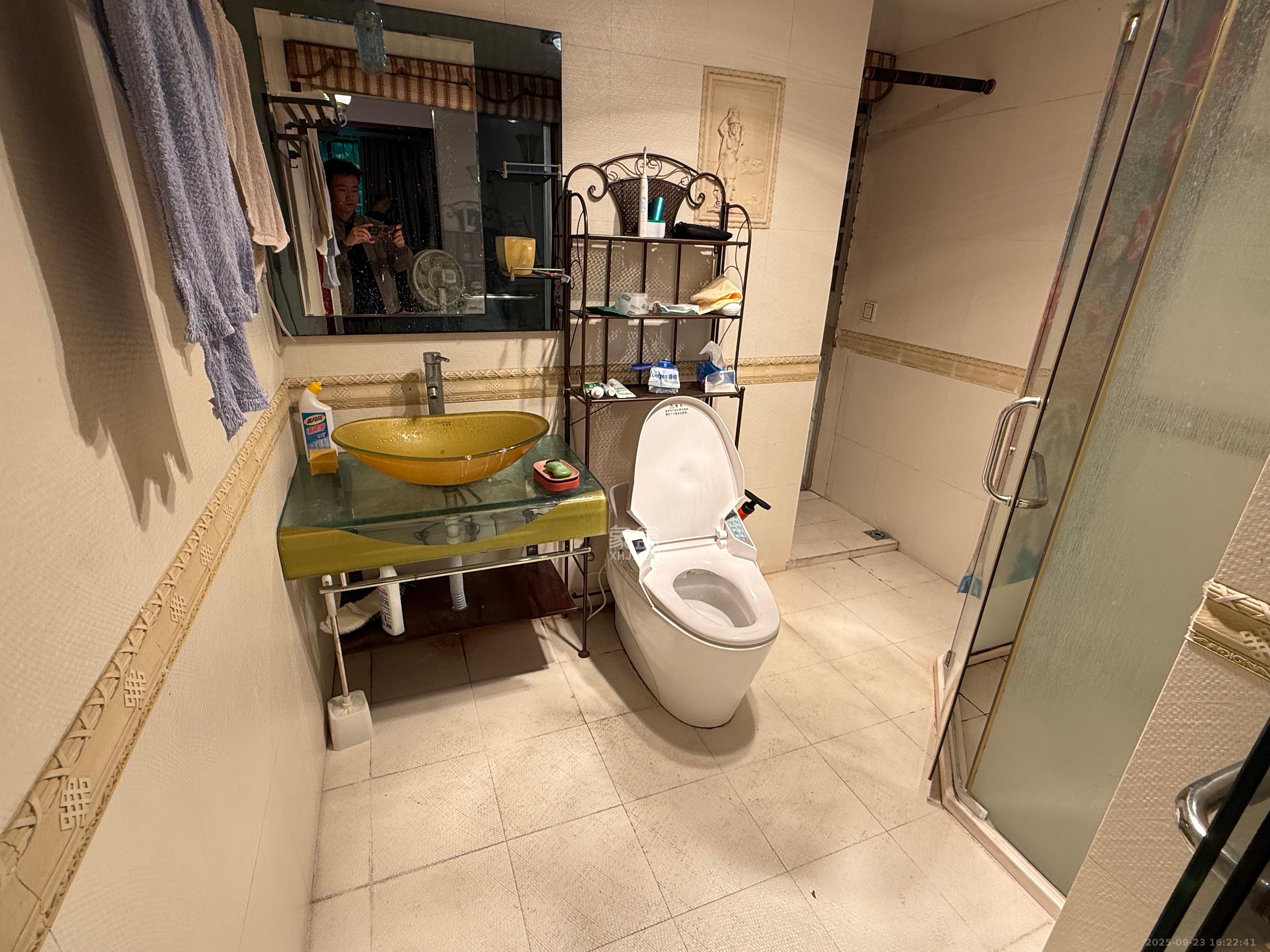 颐美园 3室2厅1卫 2800.0元/月 颐美园 3室2厅1卫 2800.0元/月室内图