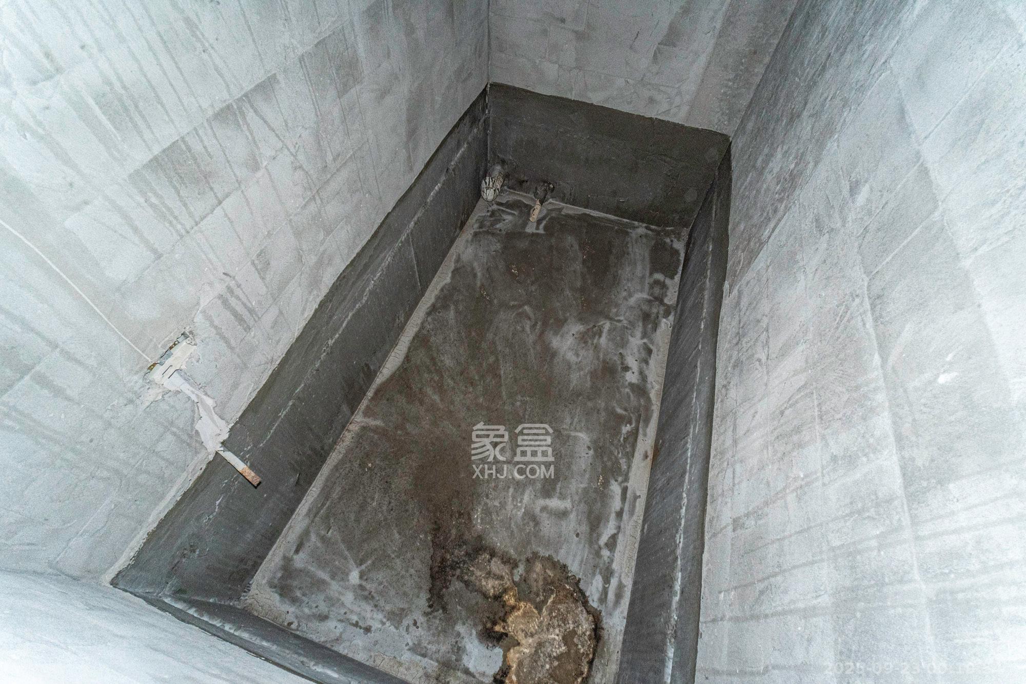 万科松湖天地  6室2厅3卫    648.0万卫生间