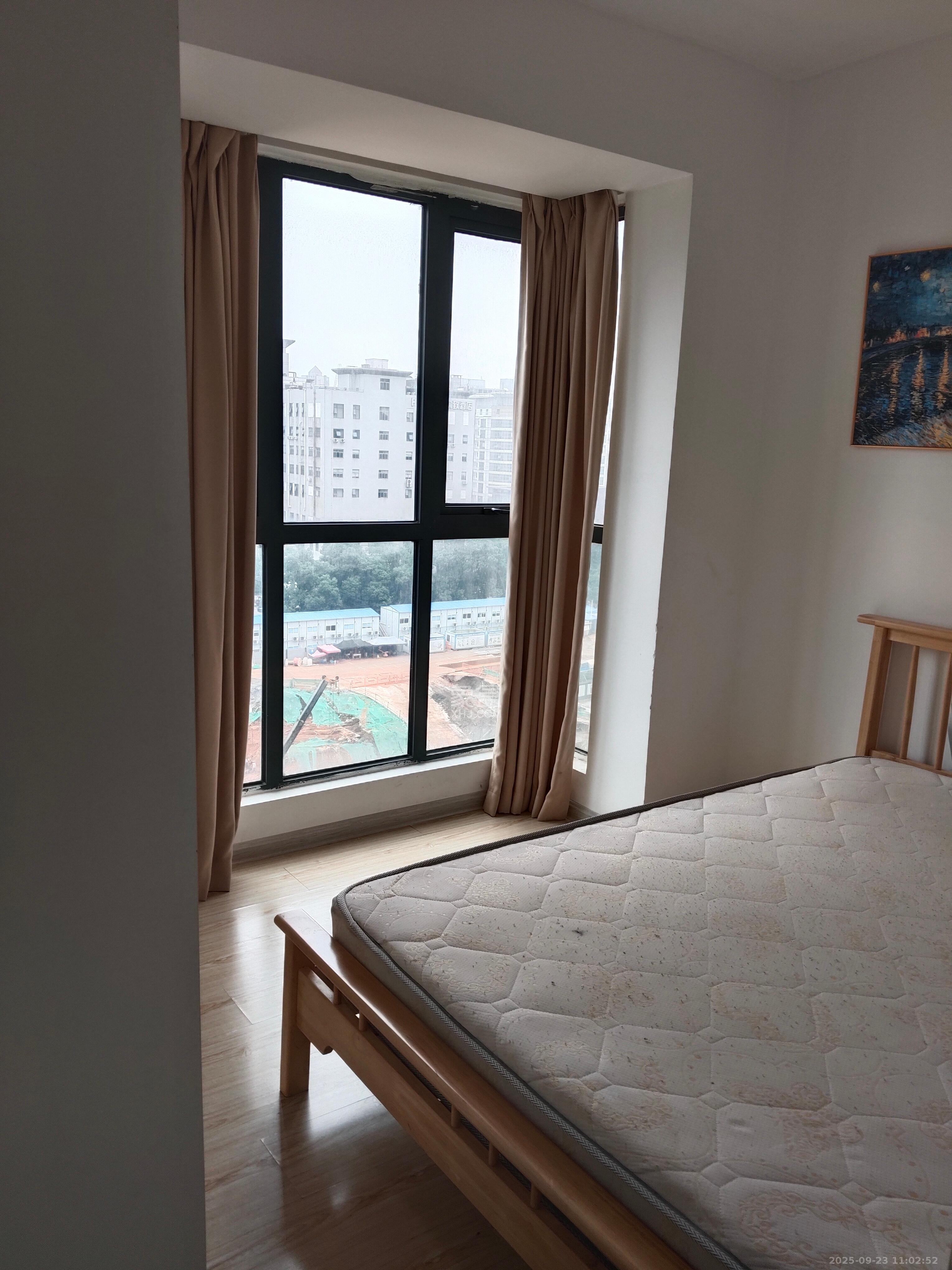 中天广场 2室1厅1卫 2600.0元/月 中天广场 2室1厅1卫 2600.0元/月室内图