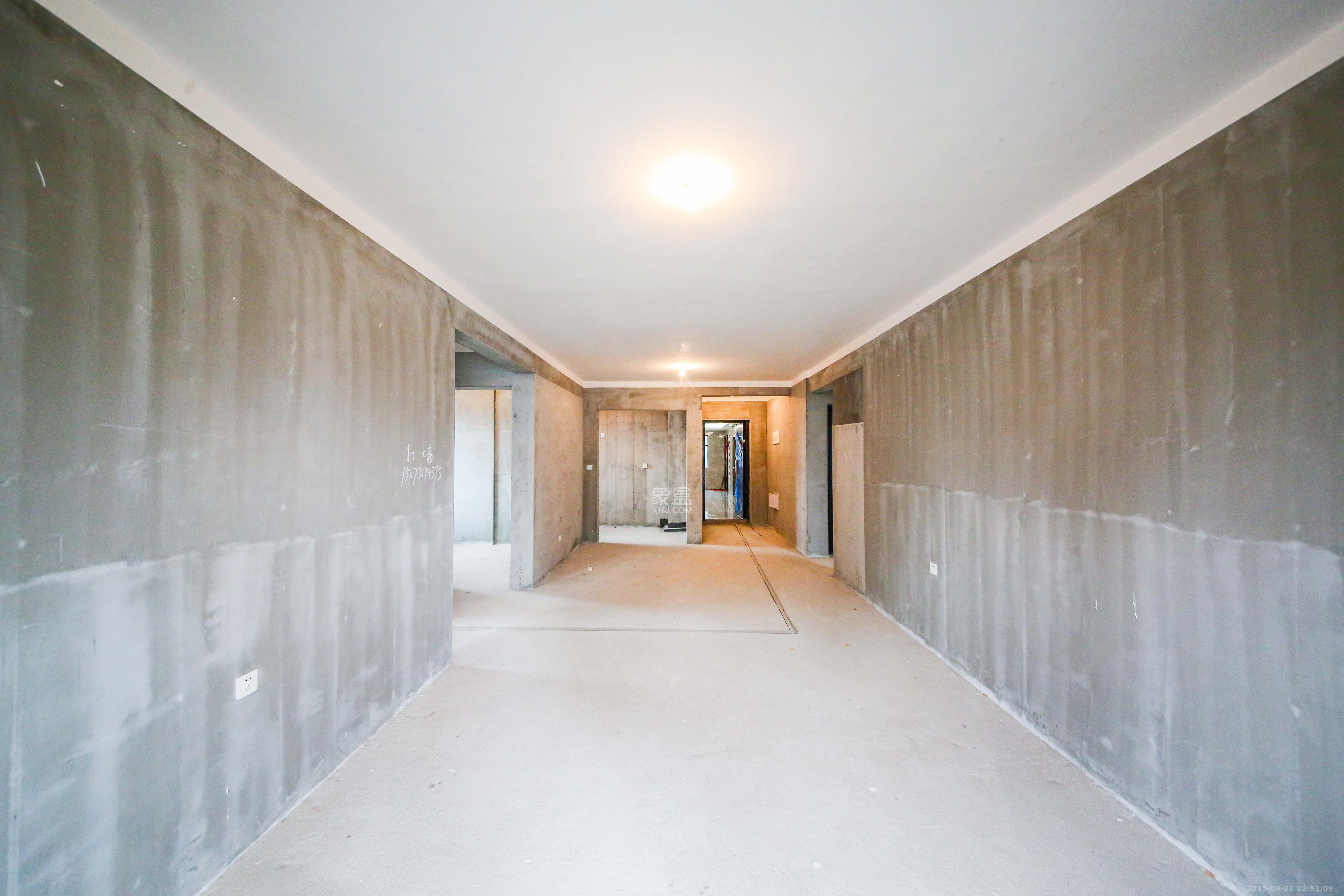 中建钰和城  4室2厅2卫    160.0万
