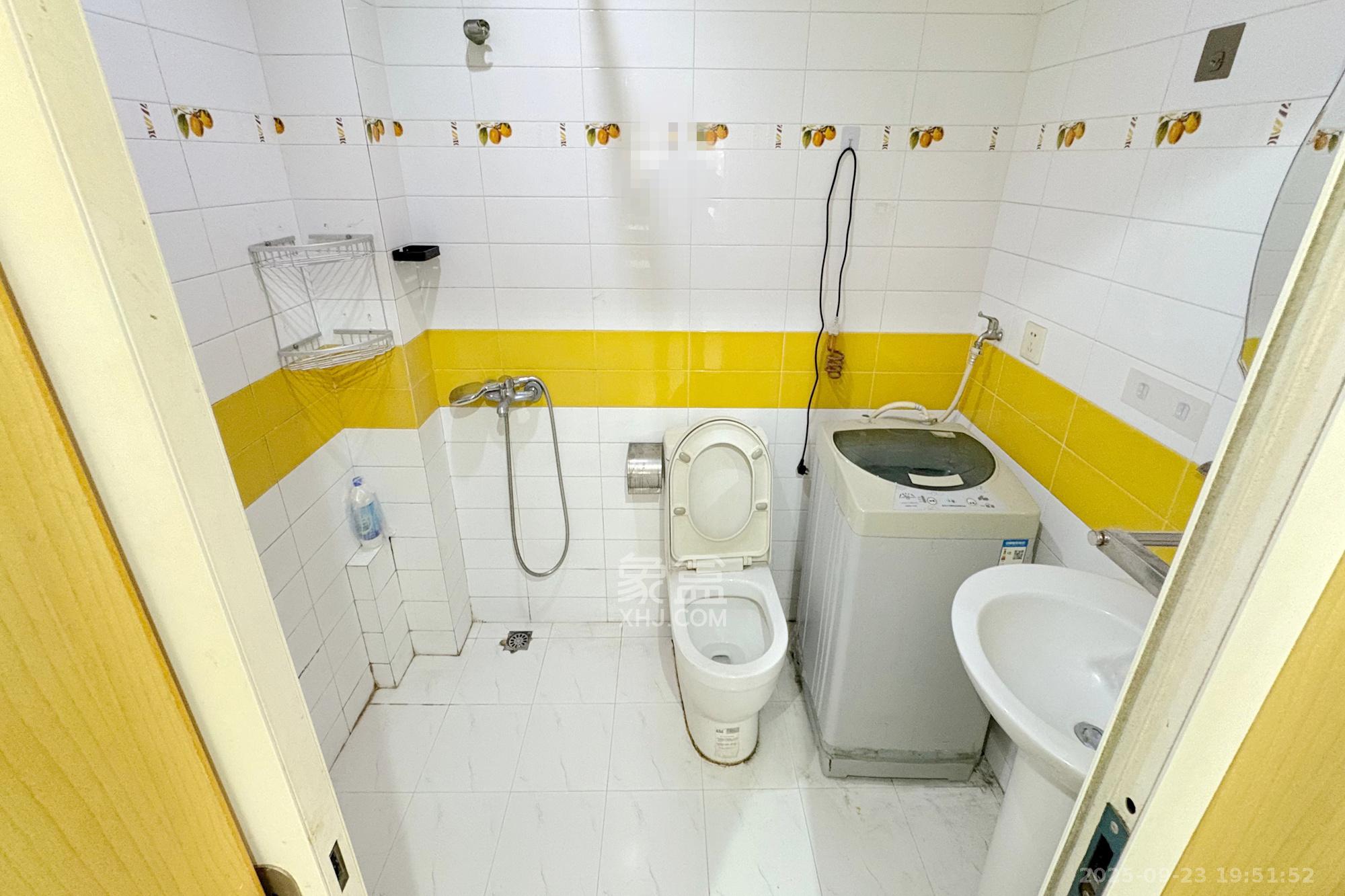 YO领域（领御大厦）  1室1厅1卫    35.0万卫生间