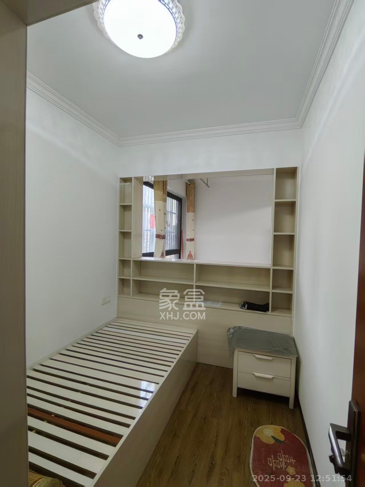 五矿格澜郡  3室2厅1卫    1800.0元/月 五矿格澜郡  3室2厅1卫    1800.0元/月