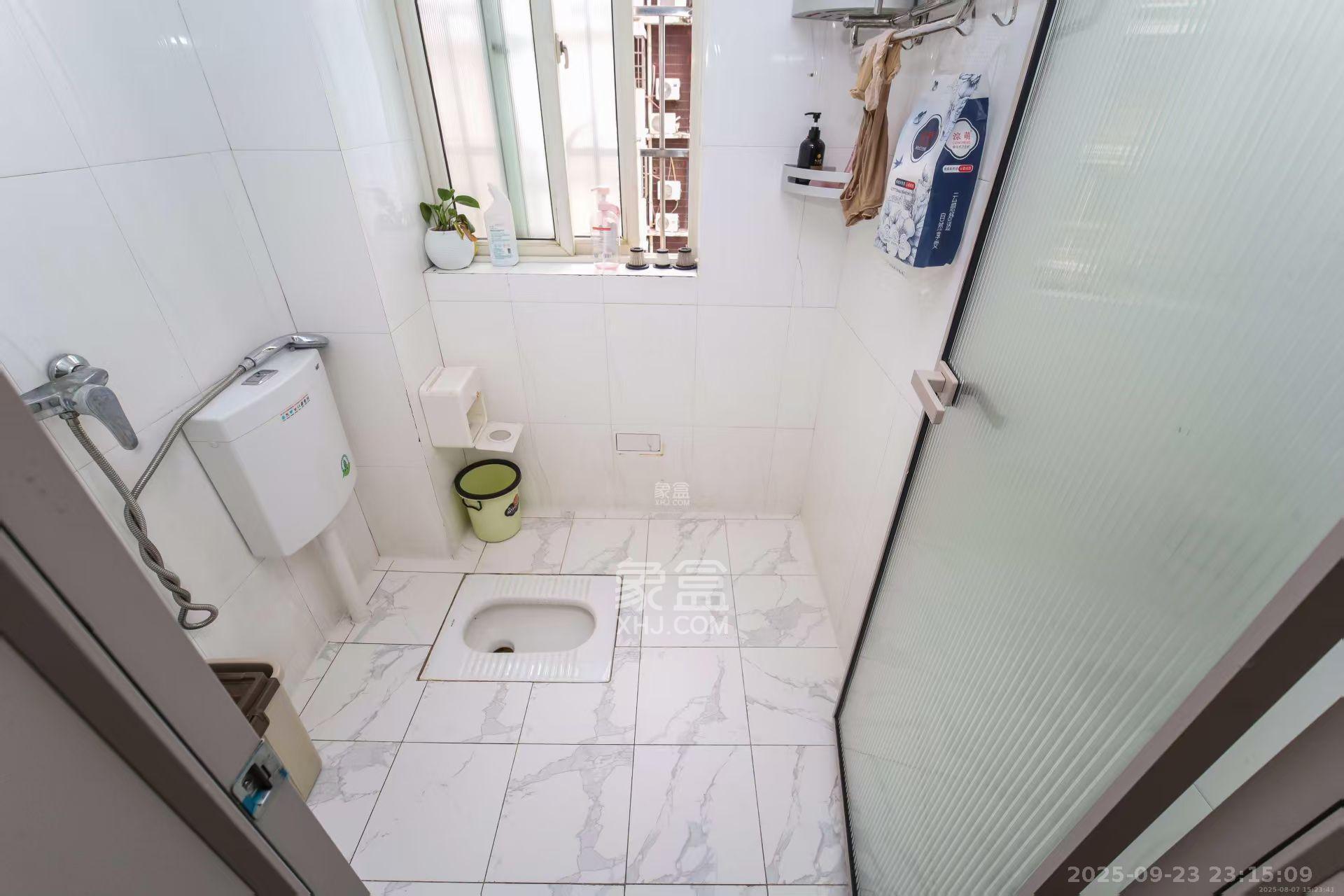 银力家园  3室2厅2卫    2800.0元/月室内图