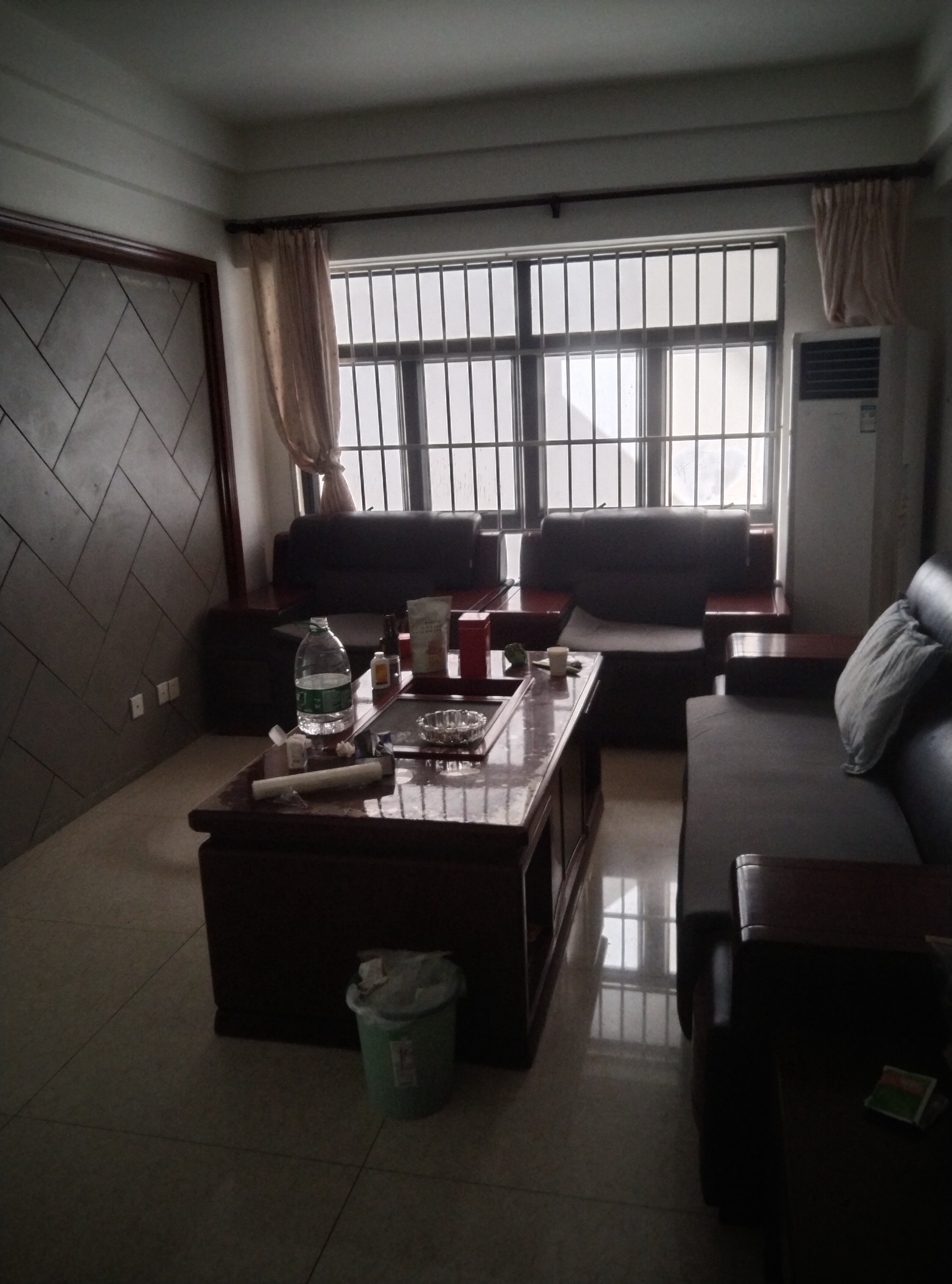 名门广场北区(二期) 3室2厅2卫 3000.0元/月 名门广场北区(二期) 3室2厅2卫 3000.0元/月室内图