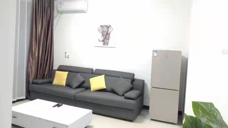 安泰嘉园(湘府邻伴) 1室2厅1卫 2100.0元/月 安泰嘉园(湘府邻伴) 1室2厅1卫 2100.0元/月户型图