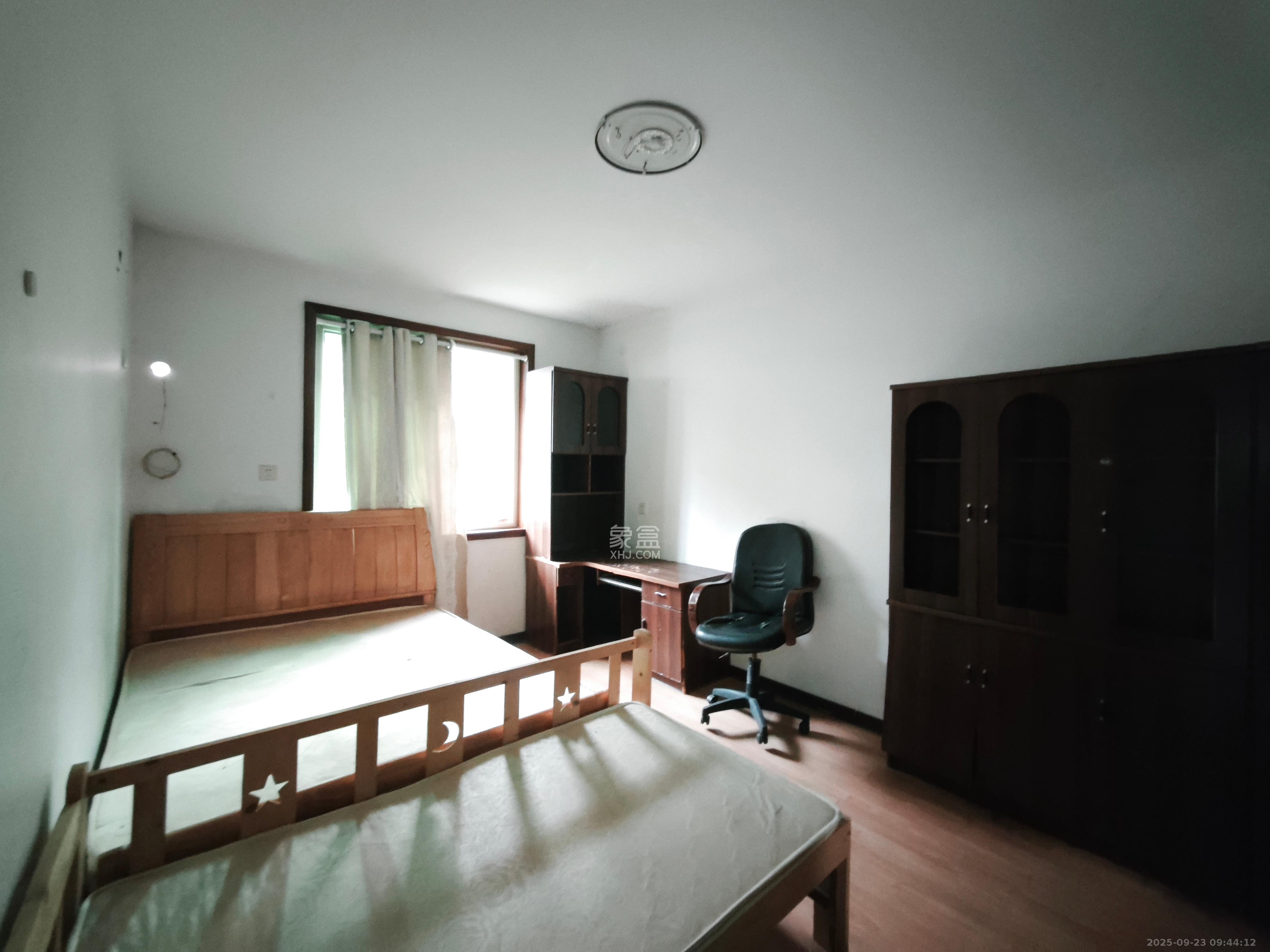 广厦新苑  2室2厅1卫    1800.0元/月室内图