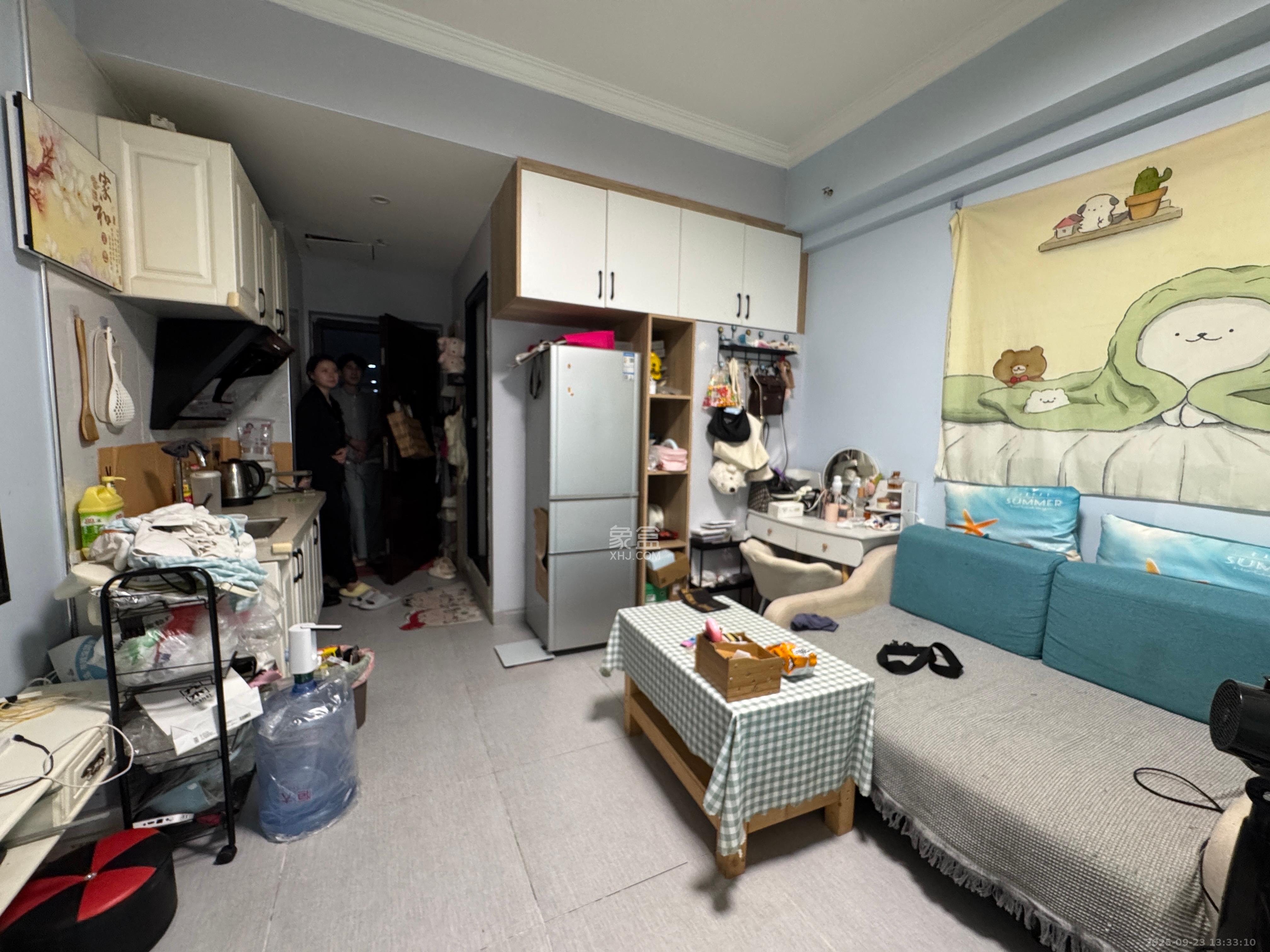 裕天国际商汇中心 1室0厅0卫 1300.0元/月 裕天国际商汇中心 1室0厅0卫 1300.0元/月室内图