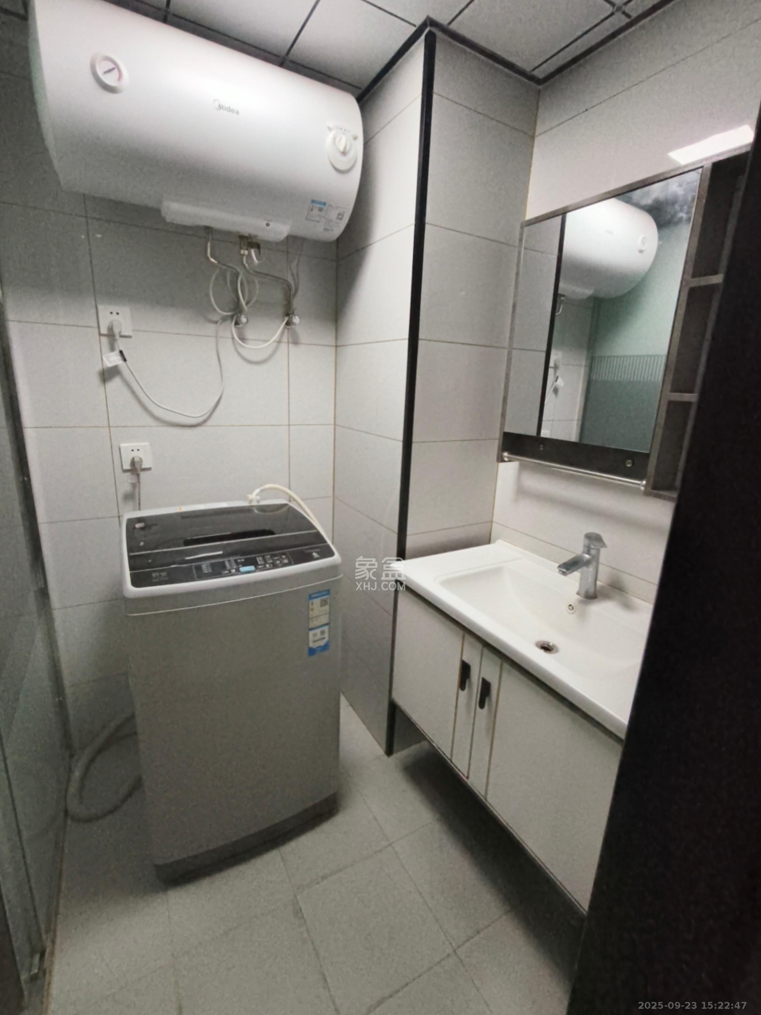 明昇壹城(明昇时代广场)二期 1室1厅1卫 1500.0元/月 明昇壹城(明昇时代广场)二期 1室1厅1卫 1500.0元/月室内图