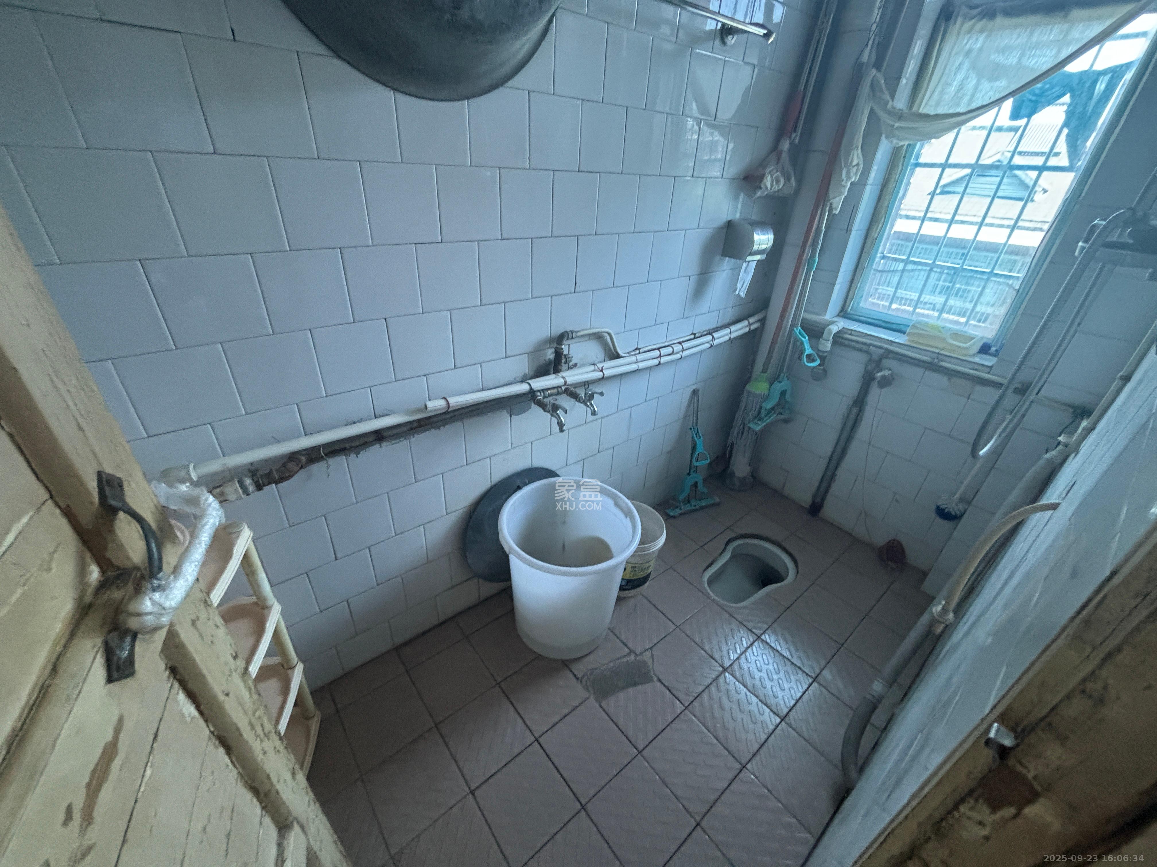 水泵厂宿舍 2室2厅1卫 1200.0元/月 水泵厂宿舍 2室2厅1卫 1200.0元/月室内图