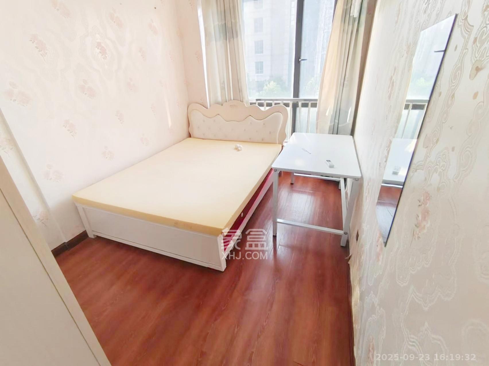 和庄  3室2厅1卫    1950.0元/月室内图