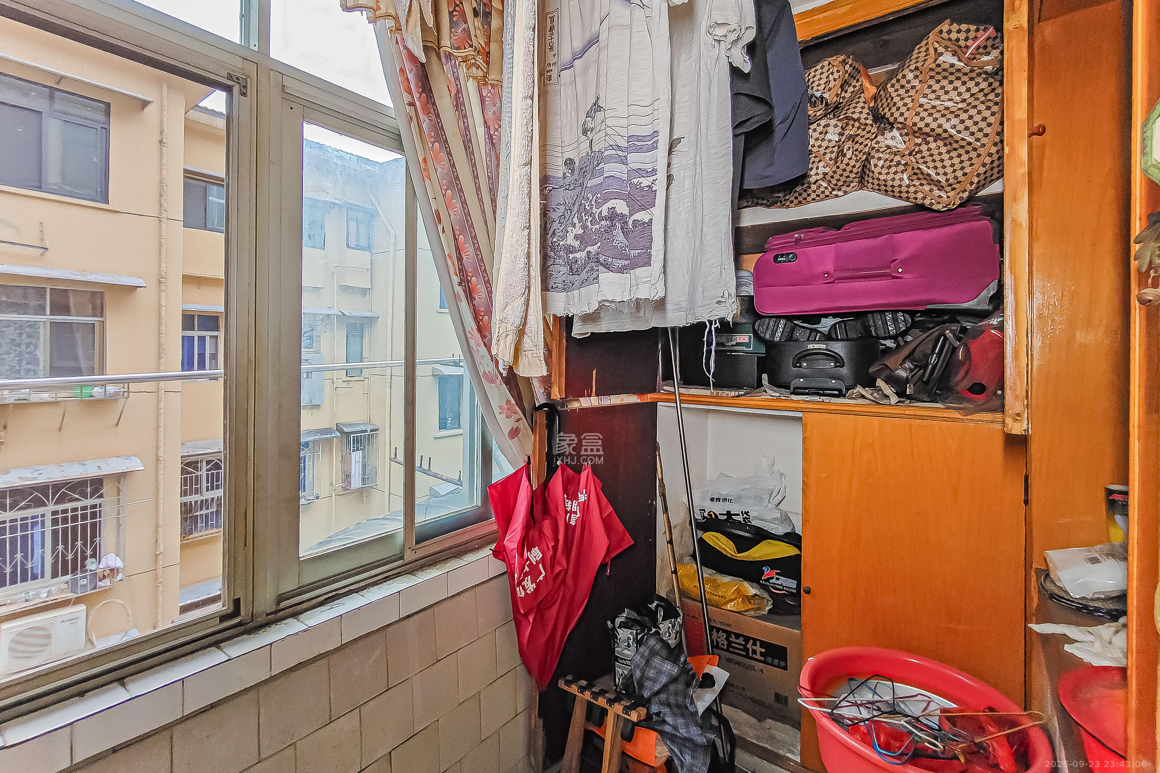 上人民医院宿舍/省人民医院宿舍（产权下麻园湾77号）  2室1厅1卫    37.0万阳台