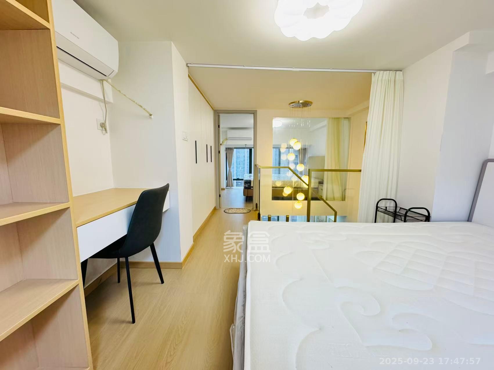 龙湖铂金岛 2室2厅1卫 2600.0元/月 龙湖铂金岛 2室2厅1卫 2600.0元/月室内图