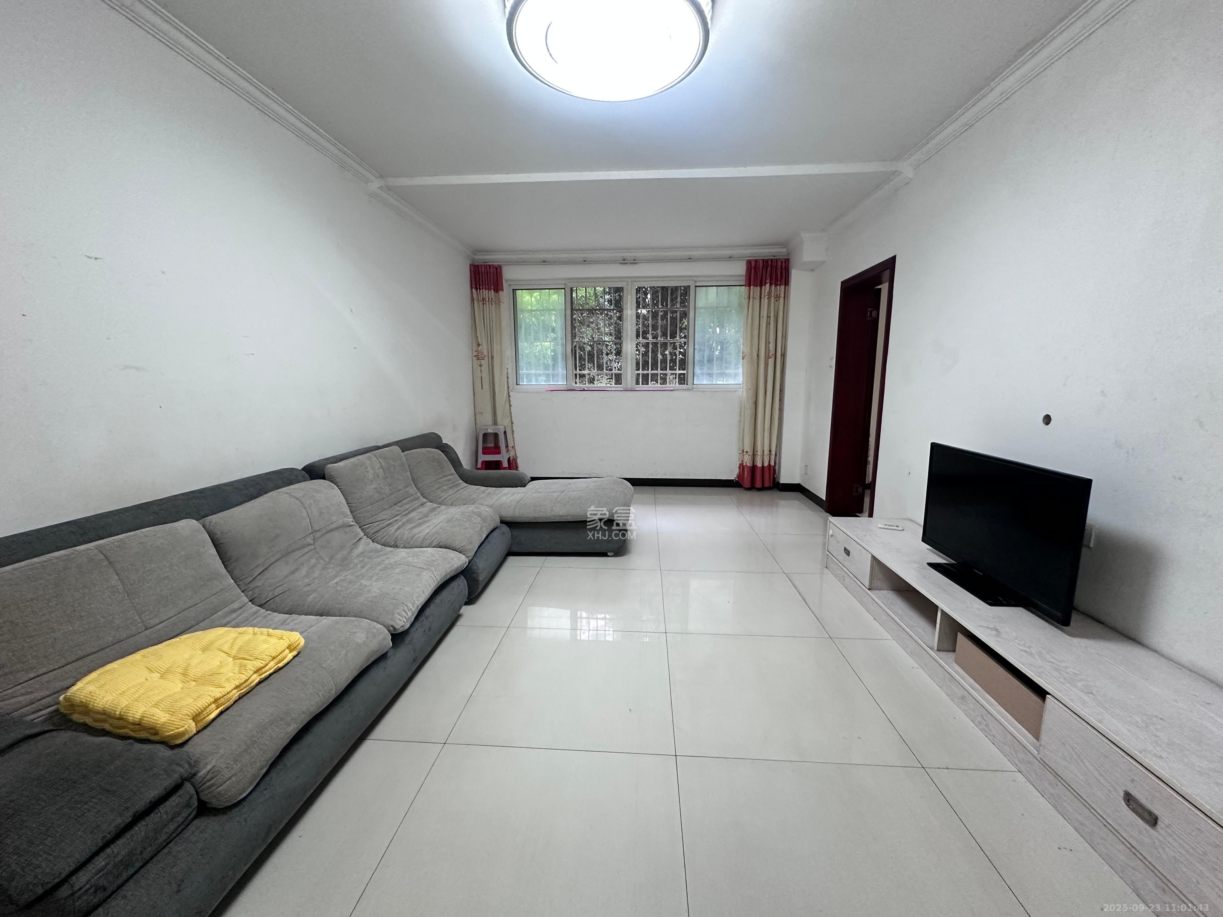 谷山乐园二期 2室2厅1卫 1900.0元/月 谷山乐园二期 2室2厅1卫 1900.0元/月室内图