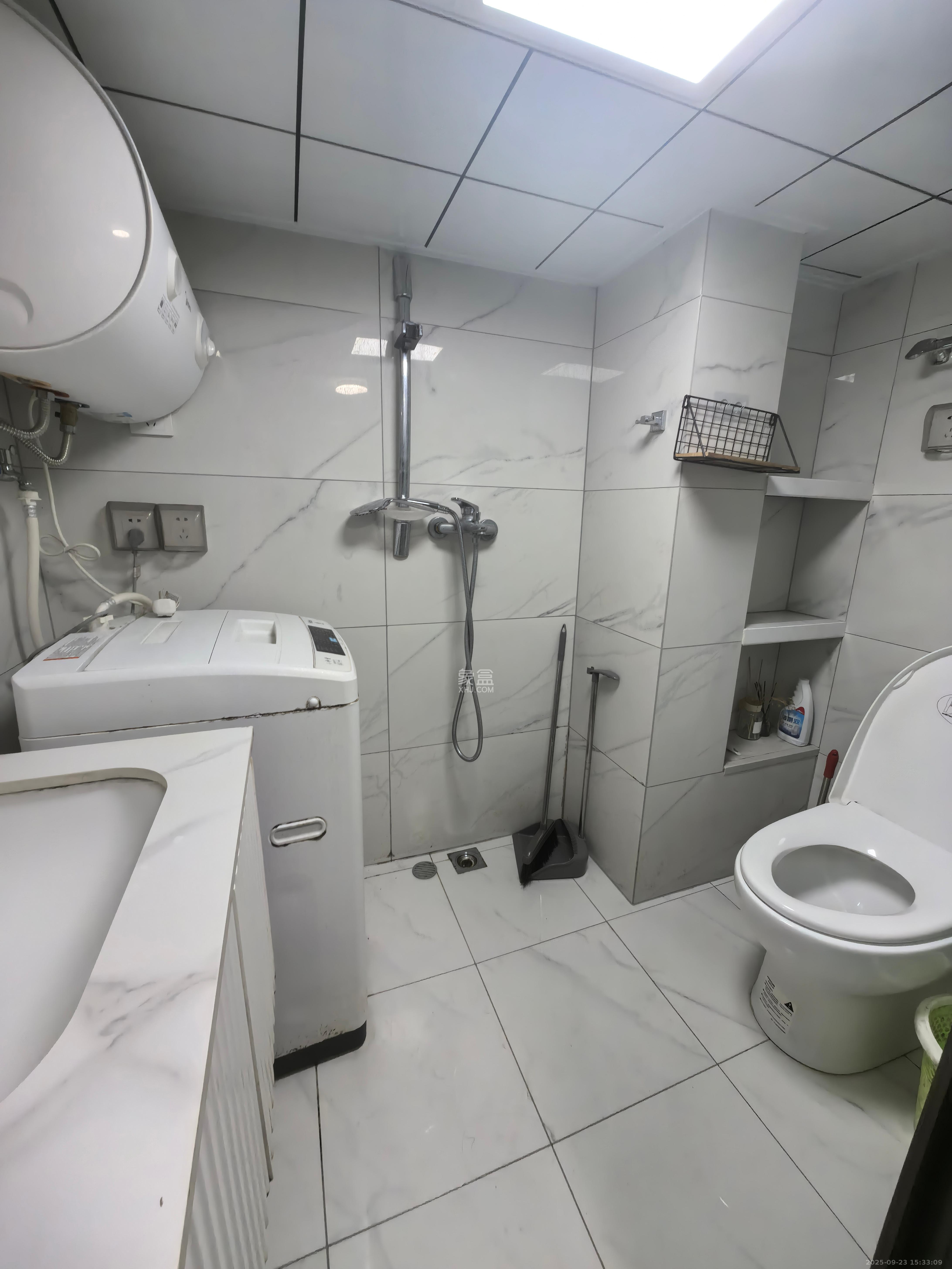 龙湖湘江星座(祺鑫星座公寓) 1室1厅1卫 1200.0元/月 龙湖湘江星座(祺鑫星座公寓) 1室1厅1卫 1200.0元/月室内图