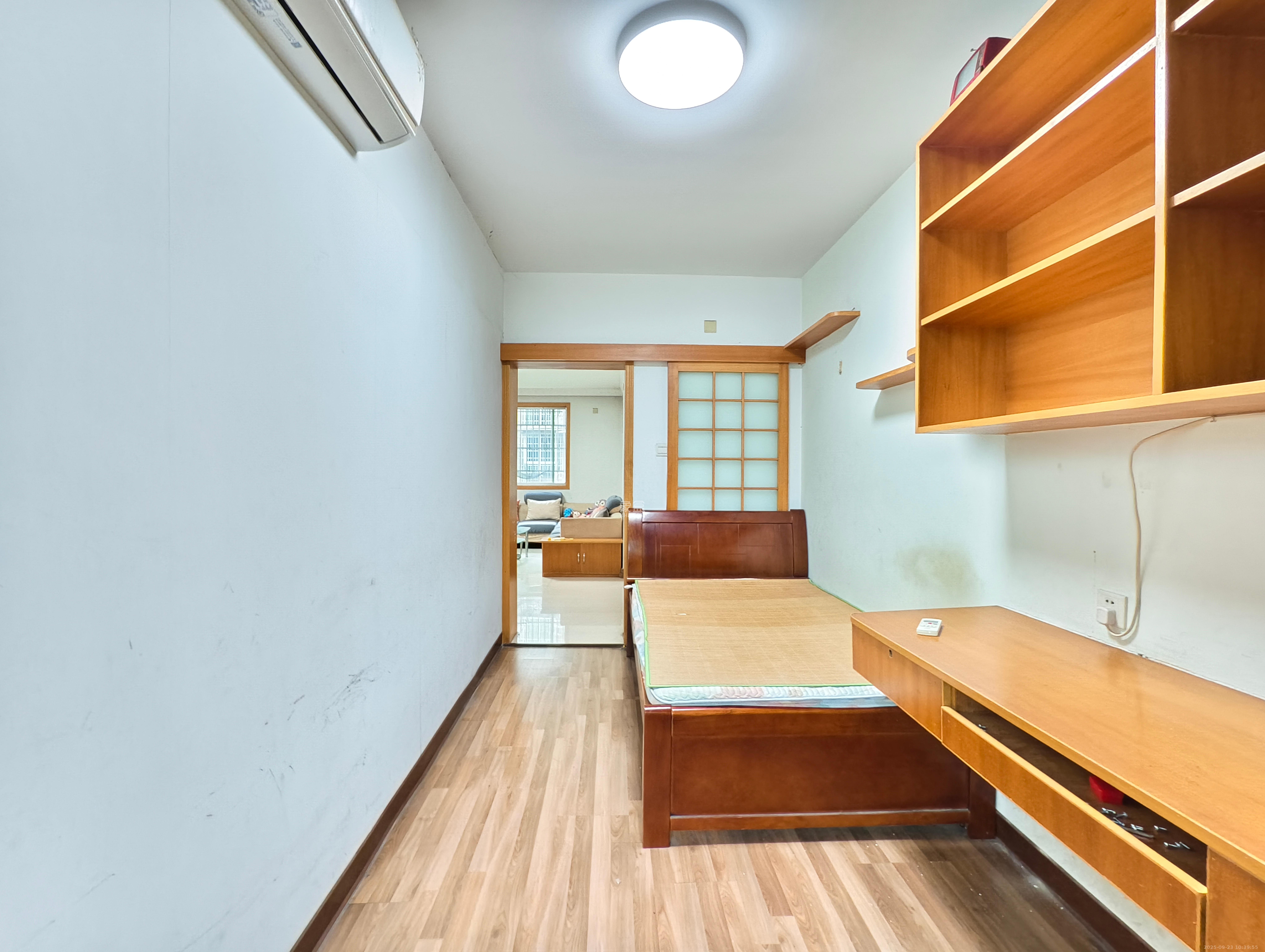 狮子岭  3室2厅1卫   2400.00元/月室内图