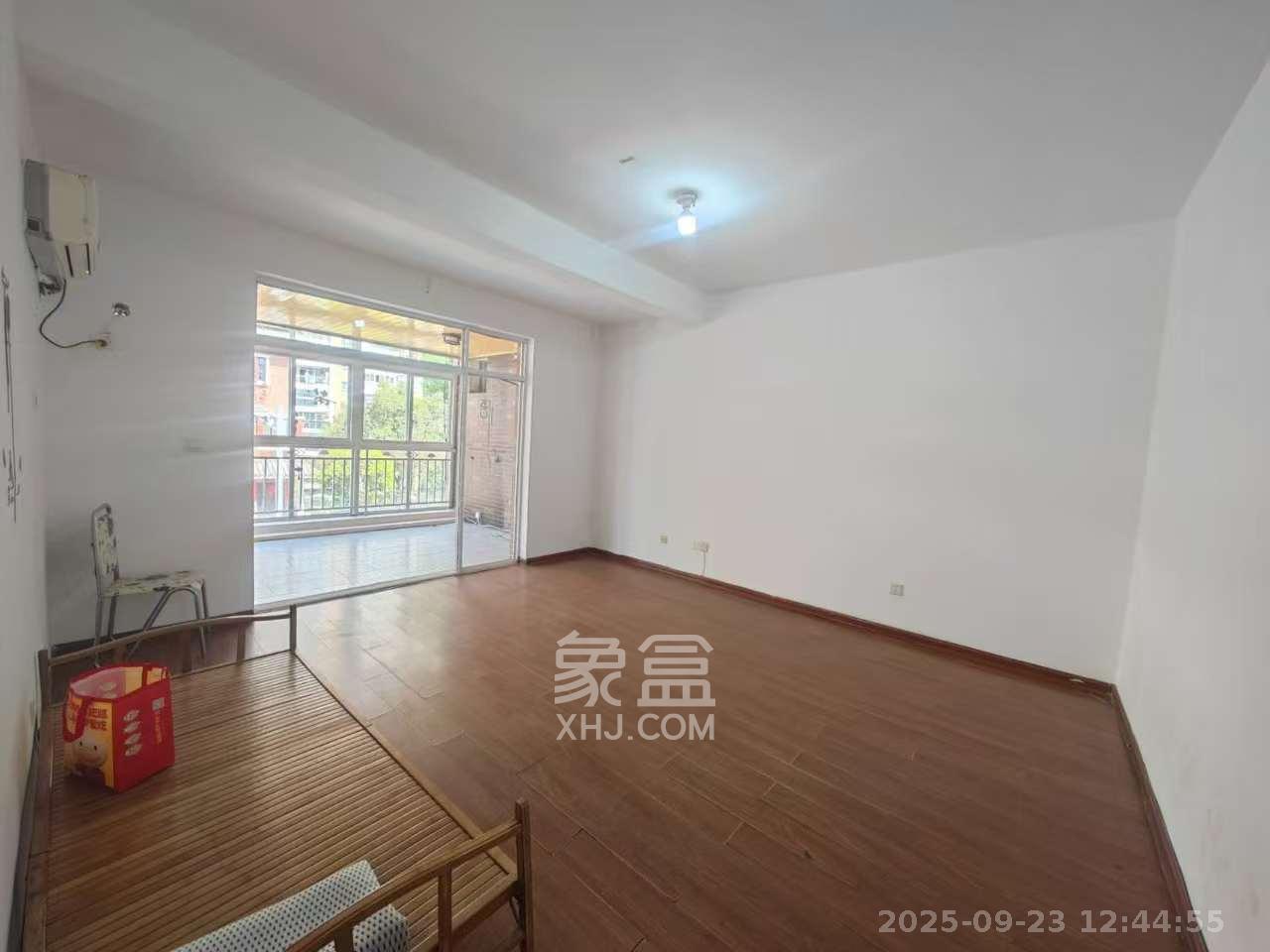 幸福里(幸福里一期) 4室2厅3卫 3500.0元/月 幸福里(幸福里一期) 4室2厅3卫 3500.0元/月室内图