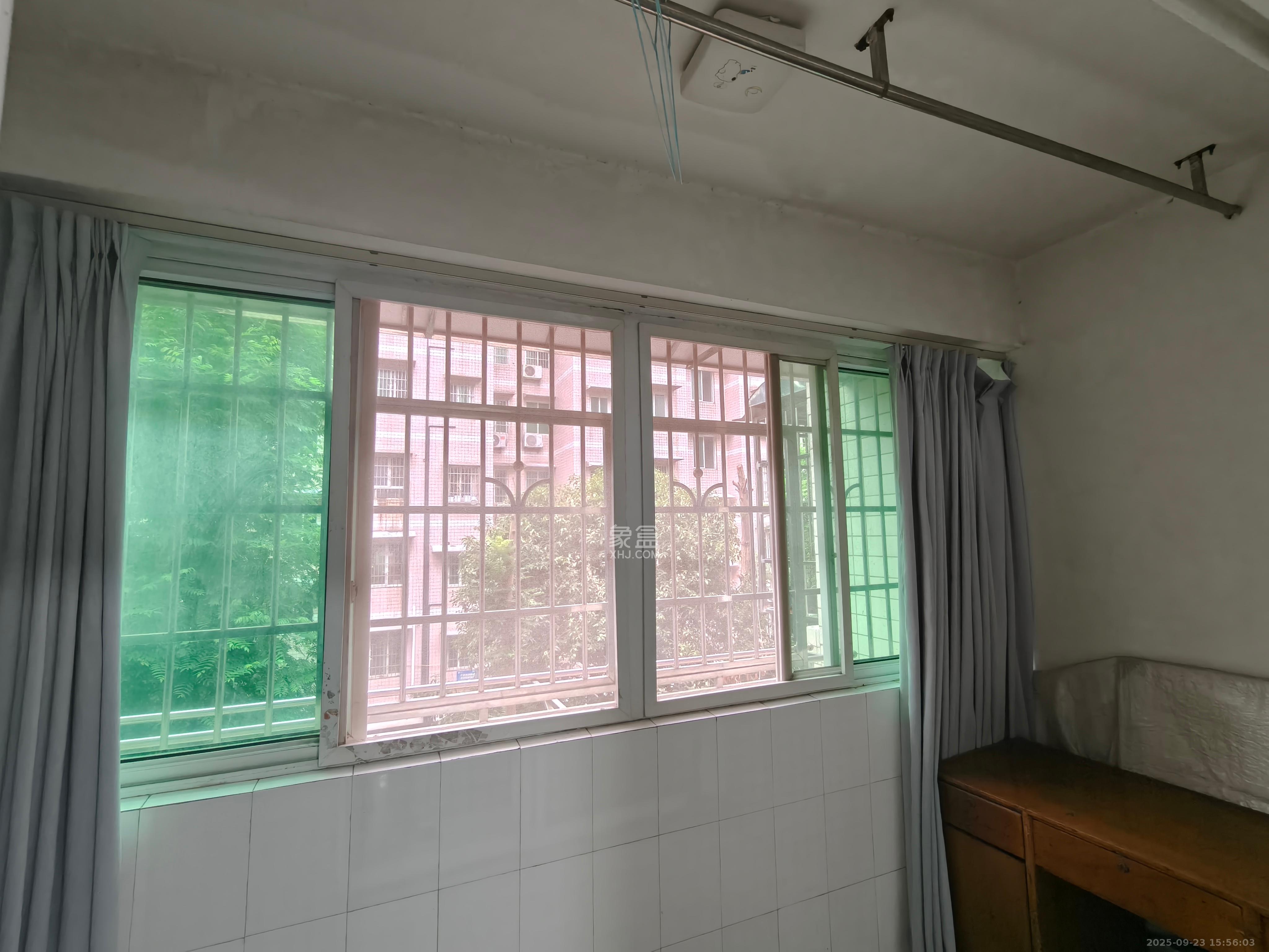 广厦新苑 1室2厅1卫 1900.00元/月 广厦新苑 1室2厅1卫 1900.00元/月室内图