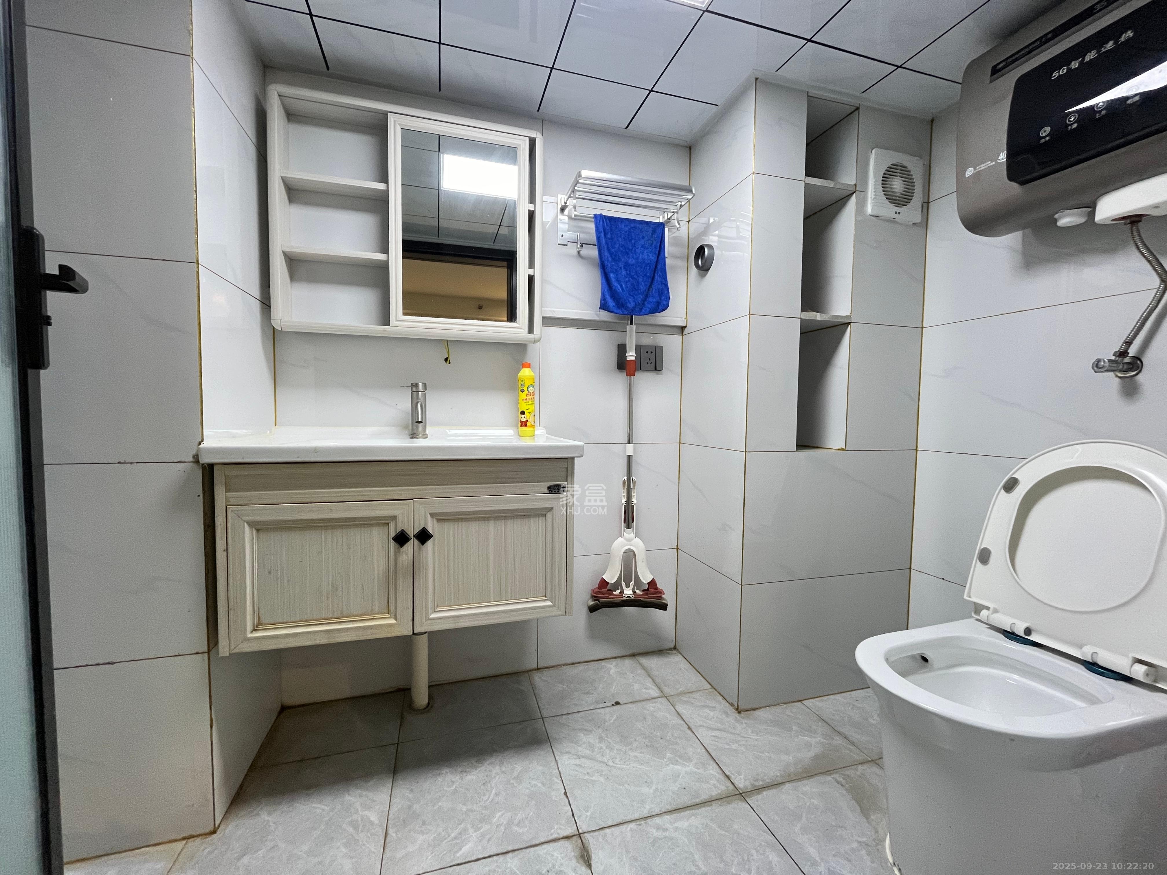 龙湖新壹城 1室1厅1卫 1300.0元/月 龙湖新壹城 1室1厅1卫 1300.0元/月室内图