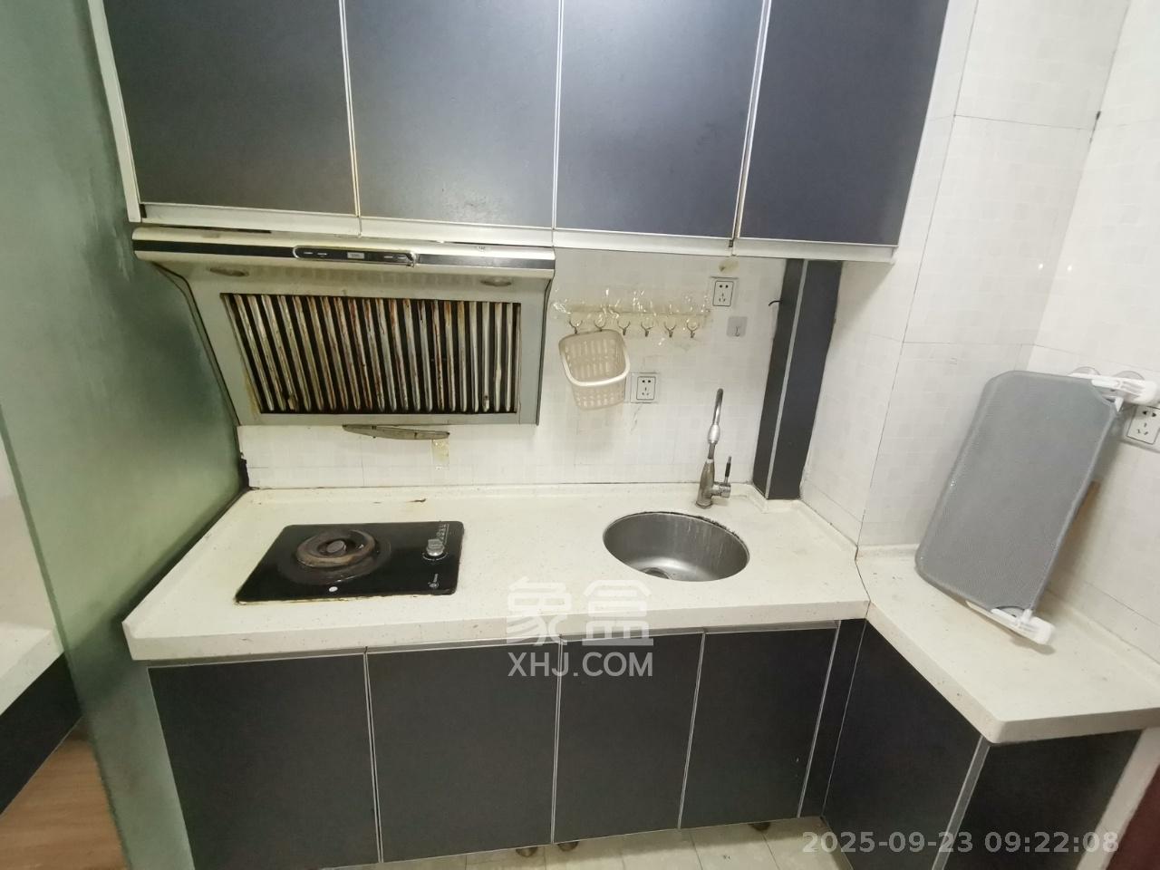 他城(天鸿时代公寓) 1室1厅1卫 1150.0元/月 他城(天鸿时代公寓) 1室1厅1卫 1150.0元/月室内图