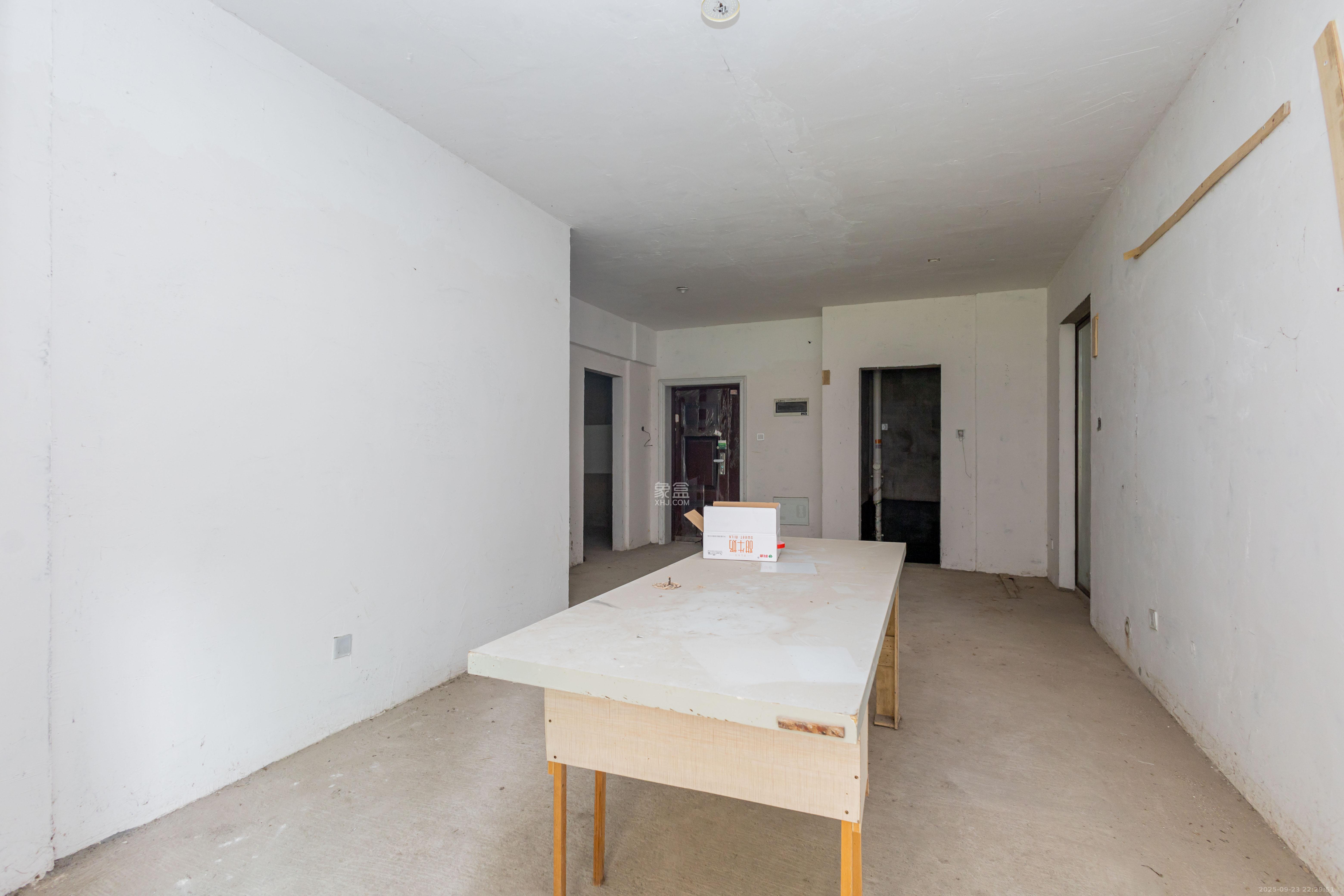 广悦星苑润园 2室2厅1卫 38.68万 广悦星苑润园 2室2厅1卫 38.68万客厅