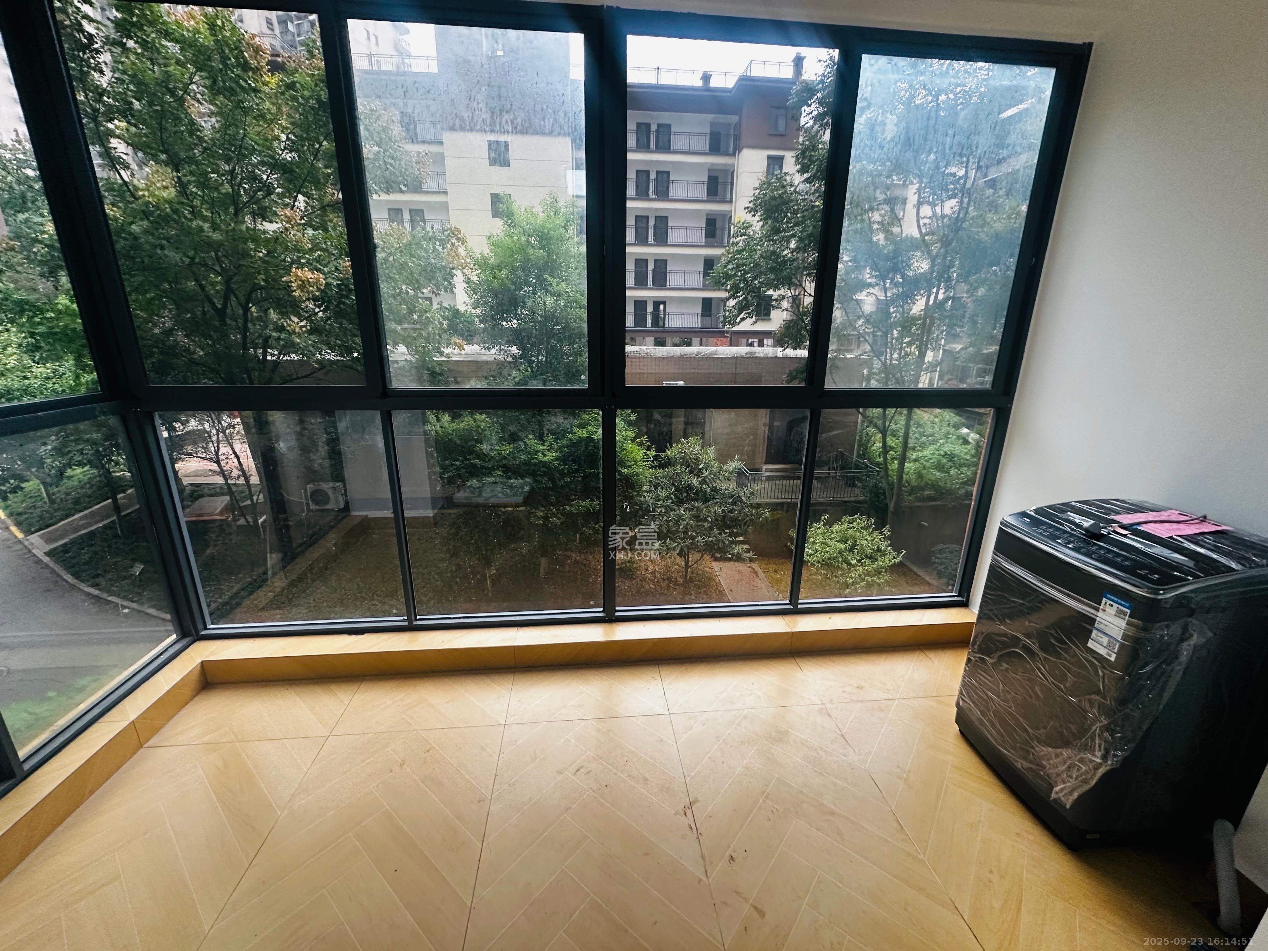 钱隆首府(福晟御园)  3室1厅1卫    2800.0元/月室内图