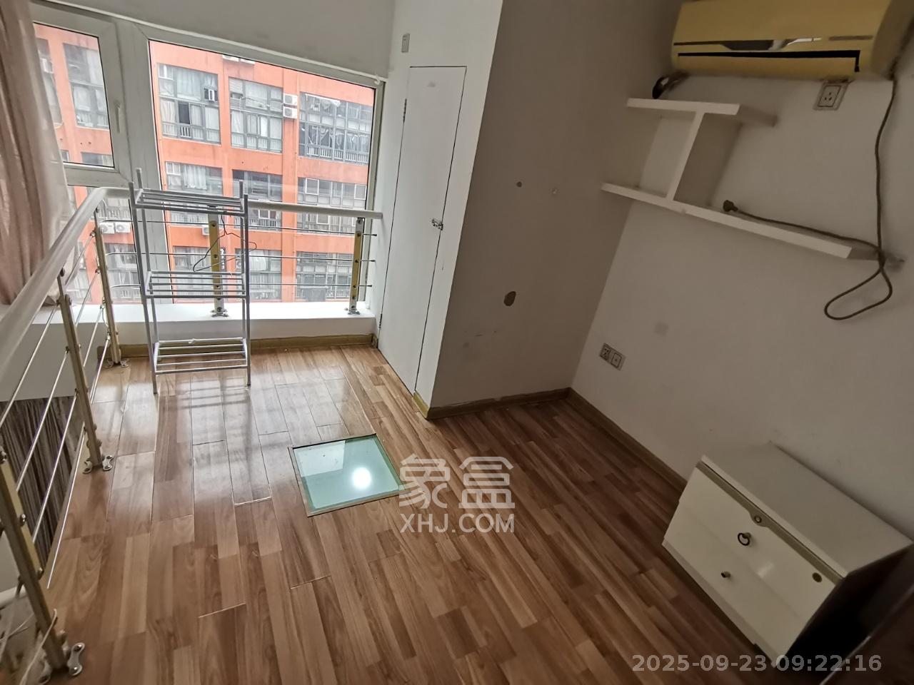 他城（天鸿时代公寓）  1室1厅1卫    1150.0元/月室内图