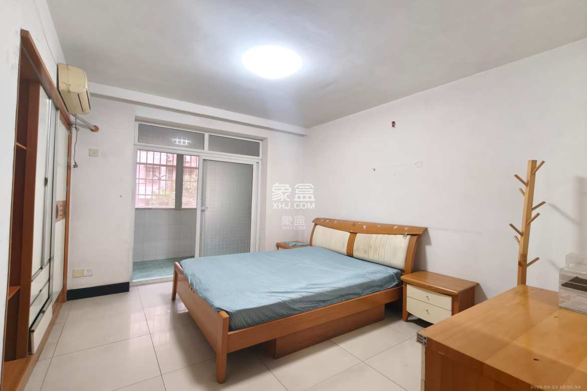 广厦新苑 1室2厅1卫 1900.00元/月 广厦新苑 1室2厅1卫 1900.00元/月室内图