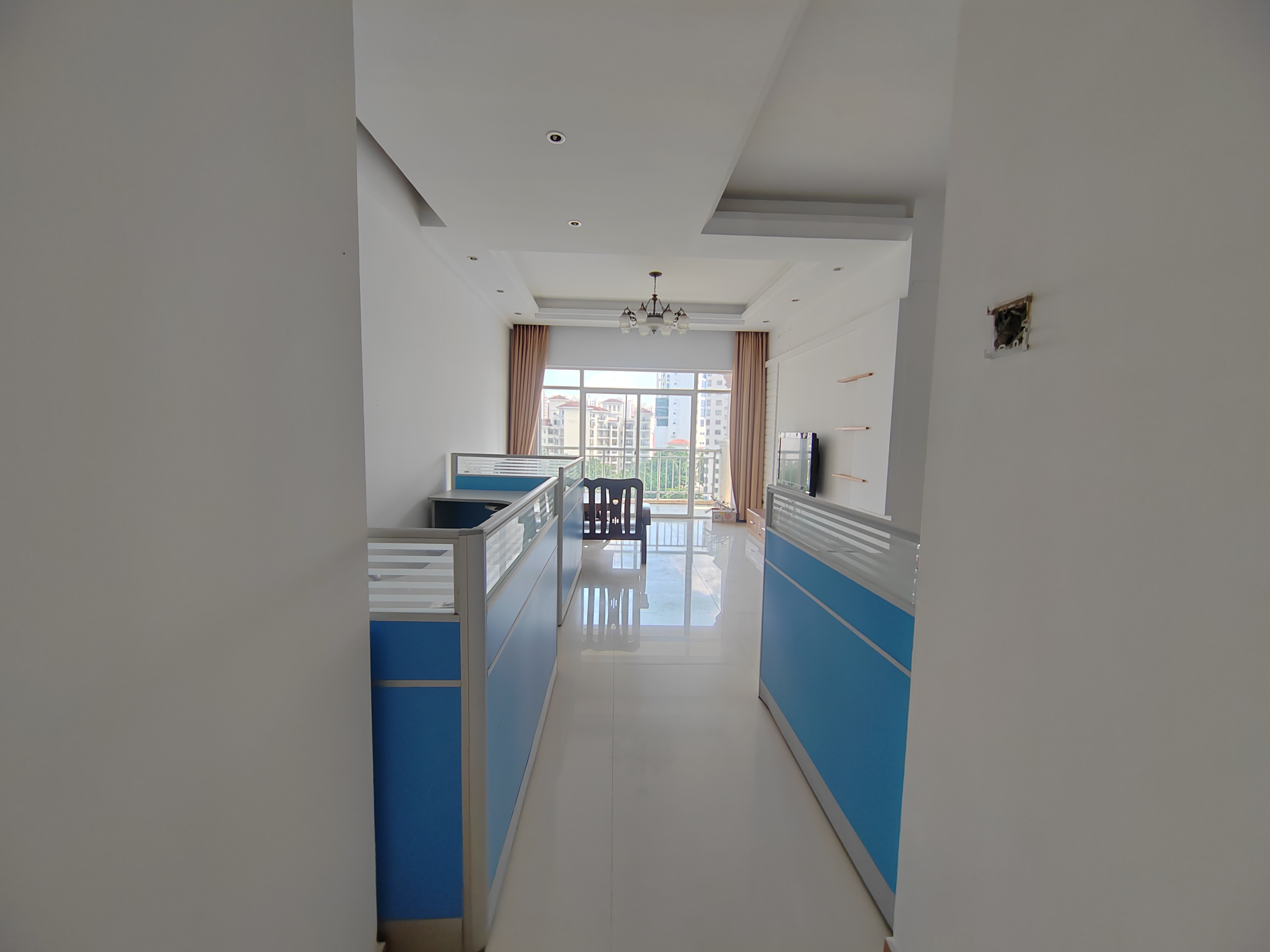 四季华庭1期 3室2厅2卫 2800.0元/月 四季华庭1期 3室2厅2卫 2800.0元/月室内图