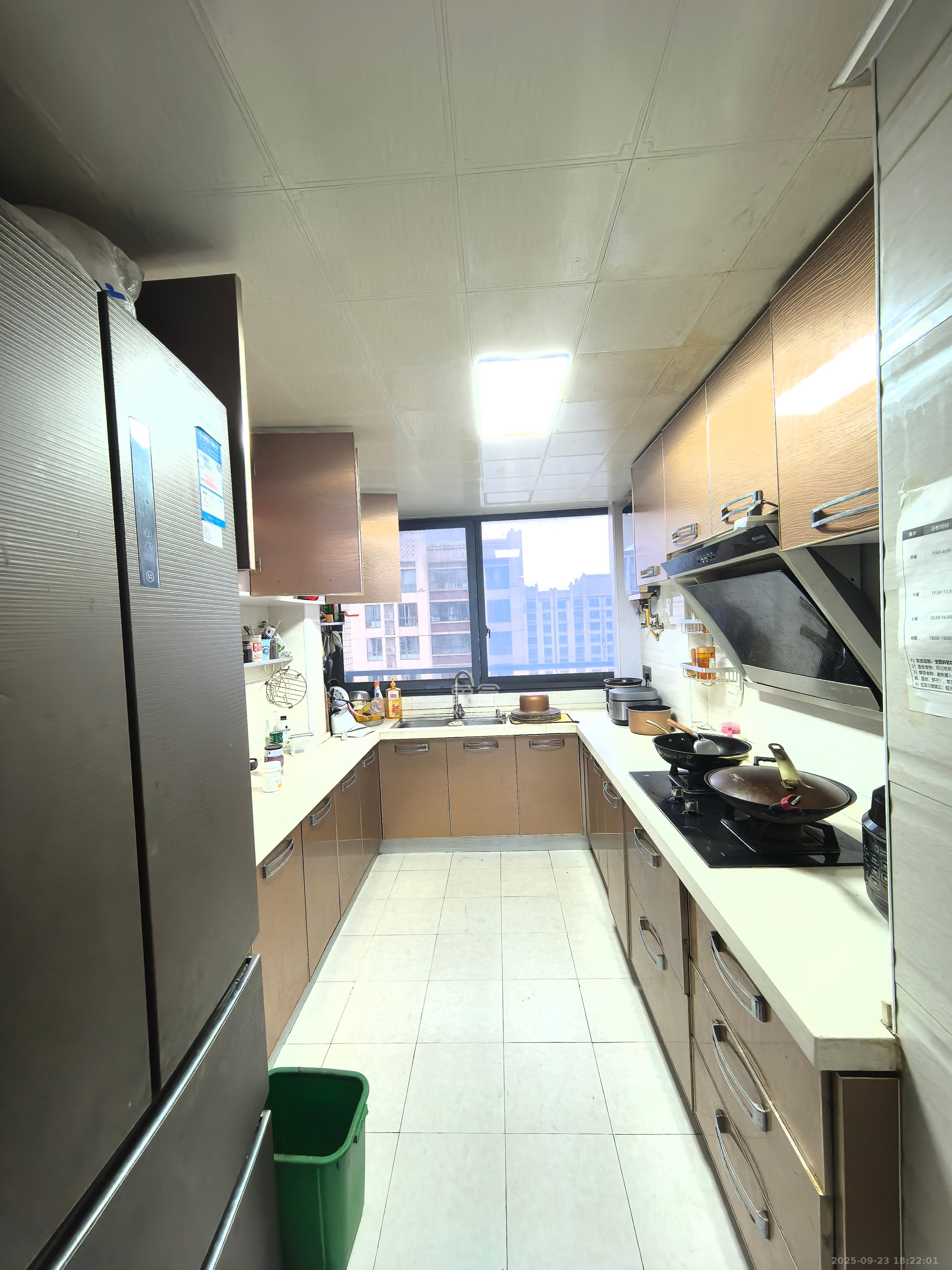 兰亭都荟（璟峰苑）  3室2厅2卫    3300.0元/月室内图