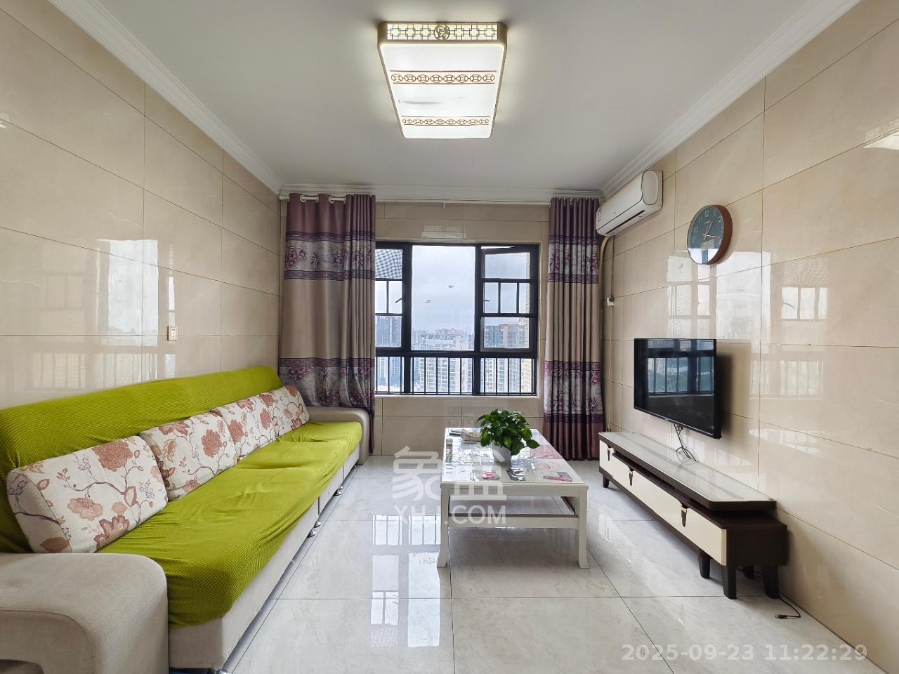 叠彩兰亭 3室2厅1卫 2500.0元/月 叠彩兰亭 3室2厅1卫 2500.0元/月室内图