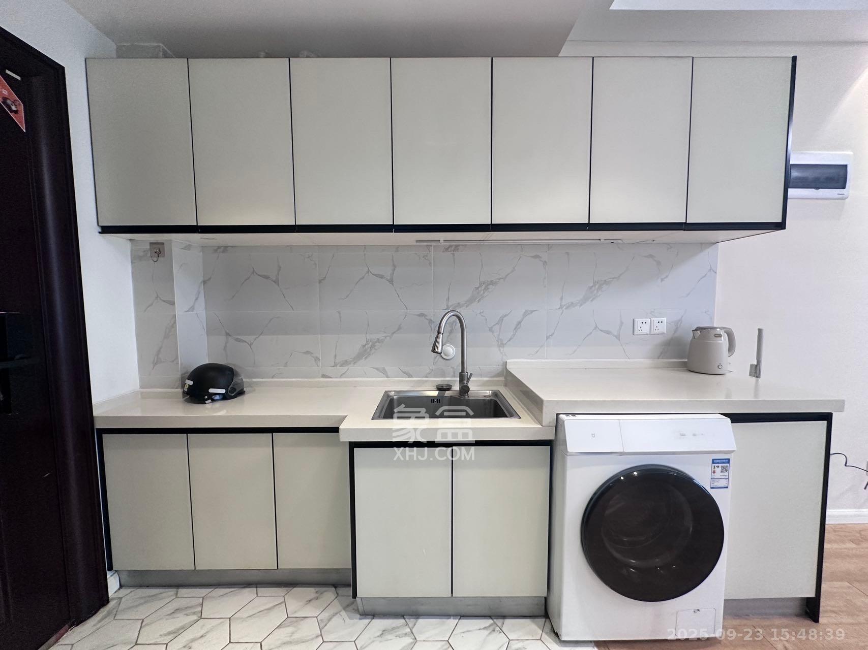 复地星光天地 1室1厅1卫 1800.0元/月 复地星光天地 1室1厅1卫 1800.0元/月室内图