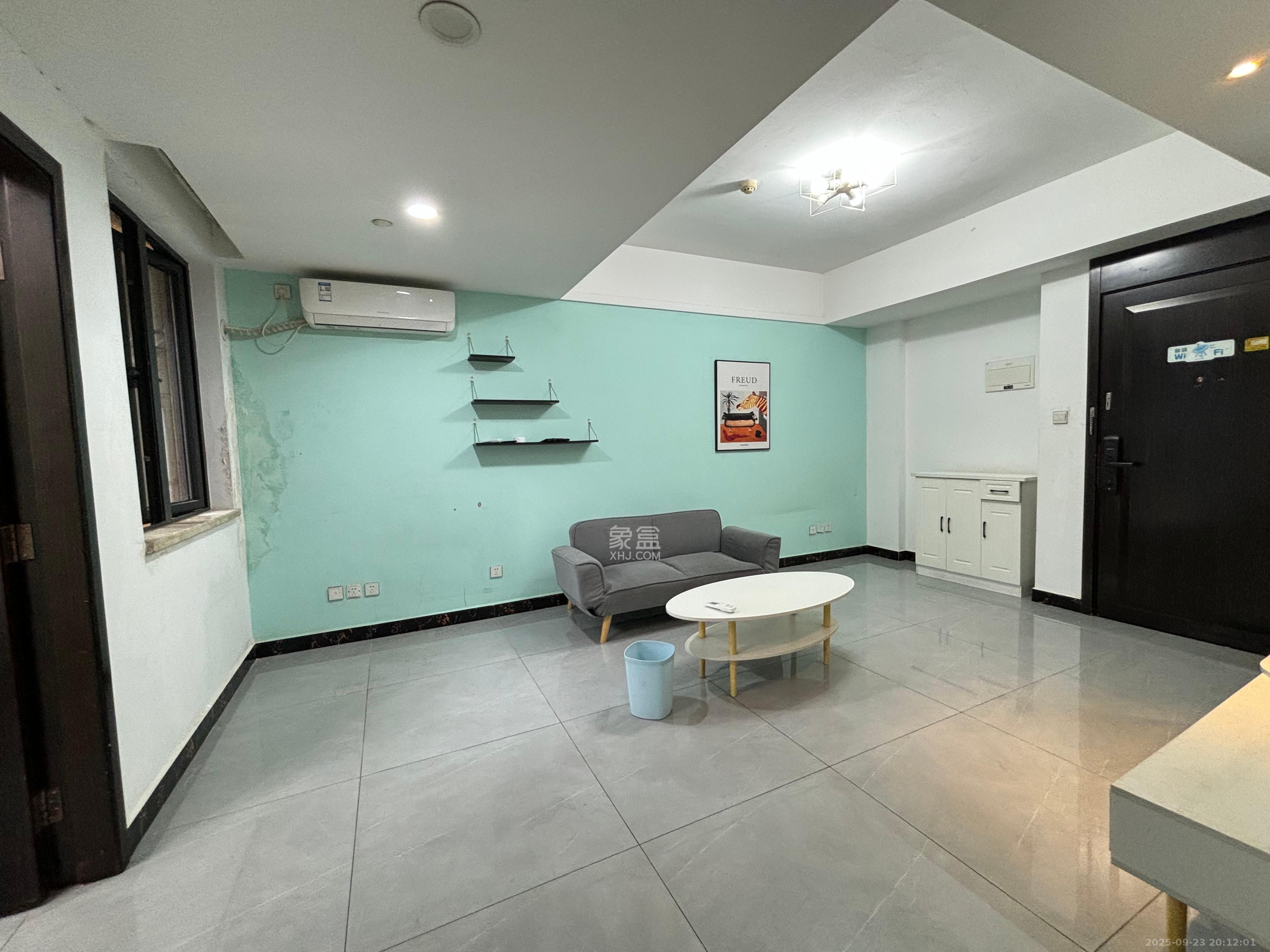 德思勤城市广场(宝格丽公寓) 1室1厅1卫 2200.0元/月 德思勤城市广场(宝格丽公寓) 1室1厅1卫 2200.0元/月室内图