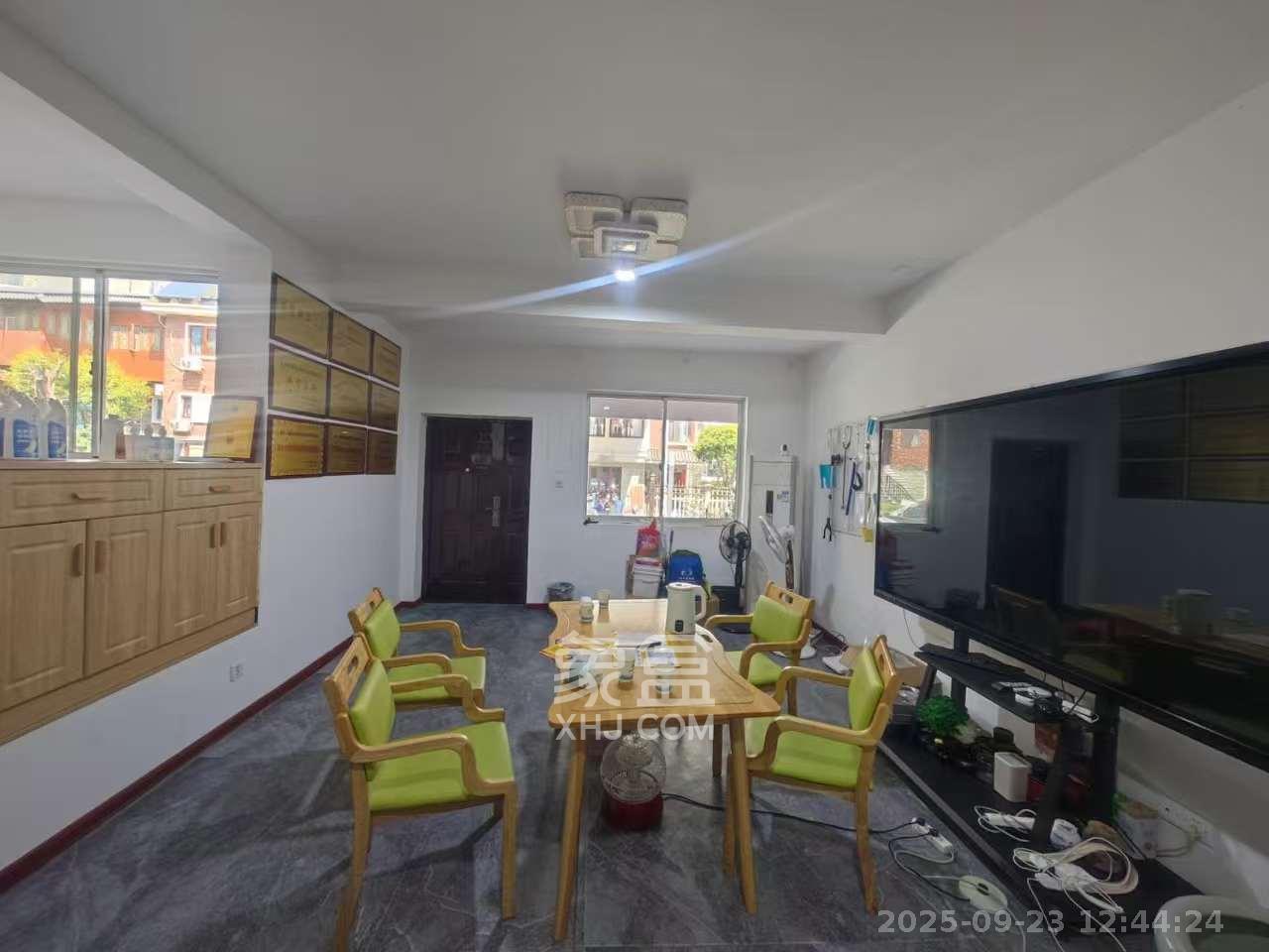 幸福里（幸福里一期）  4室2厅3卫    3500.0元/月室内图