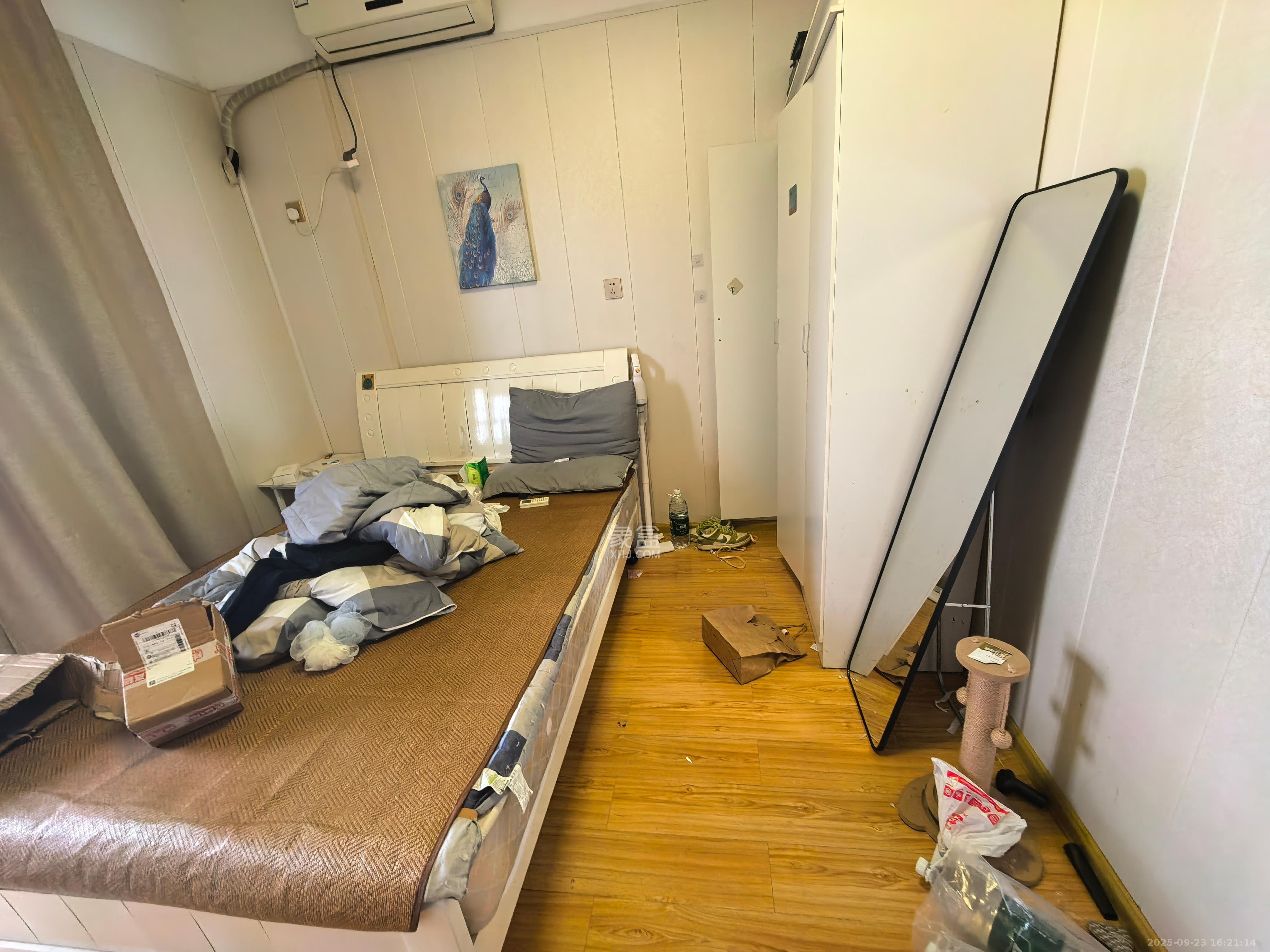 华润置地广场二期 3室2厅2卫 2000.0元/月 华润置地广场二期 3室2厅2卫 2000.0元/月室内图