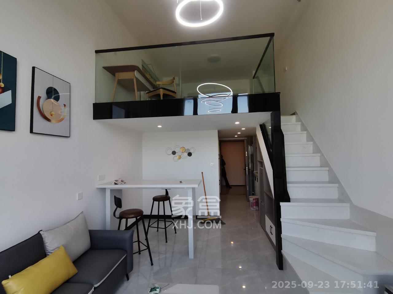 藏珑湖上公馆  1室1厅1卫    2600.0元/月室内图