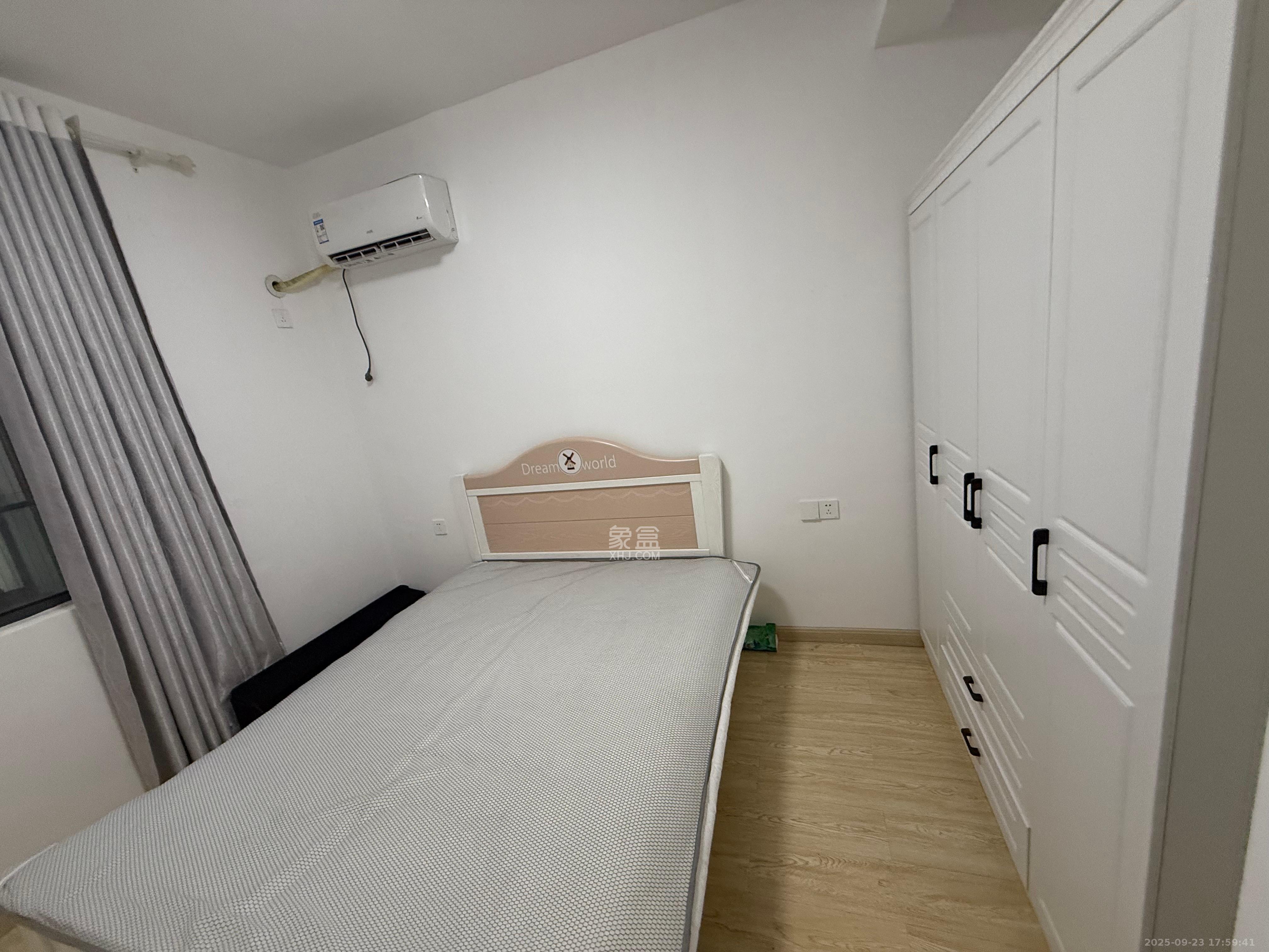 天翼花园(中国电信单位房) 2室1厅1卫 3100.0元/月 天翼花园(中国电信单位房) 2室1厅1卫 3100.0元/月室内图