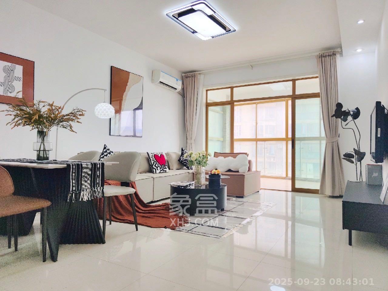 天健芙蓉盛世一期 2室1厅1卫 4000.0元/月 天健芙蓉盛世一期 2室1厅1卫 4000.0元/月室内图