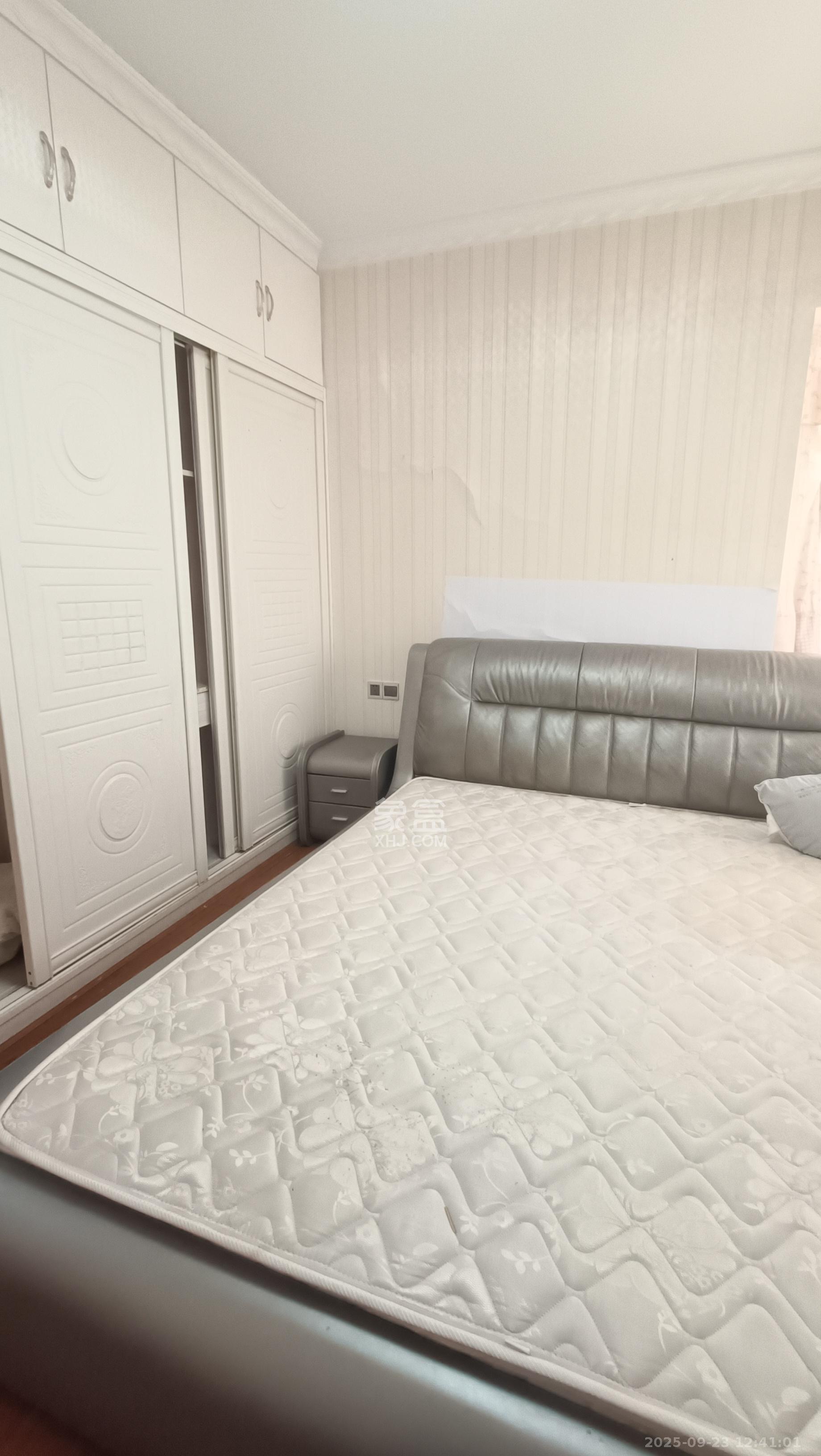 中国铁建国际城一期 2室2厅1卫 1500.0元/月 中国铁建国际城一期 2室2厅1卫 1500.0元/月室内图